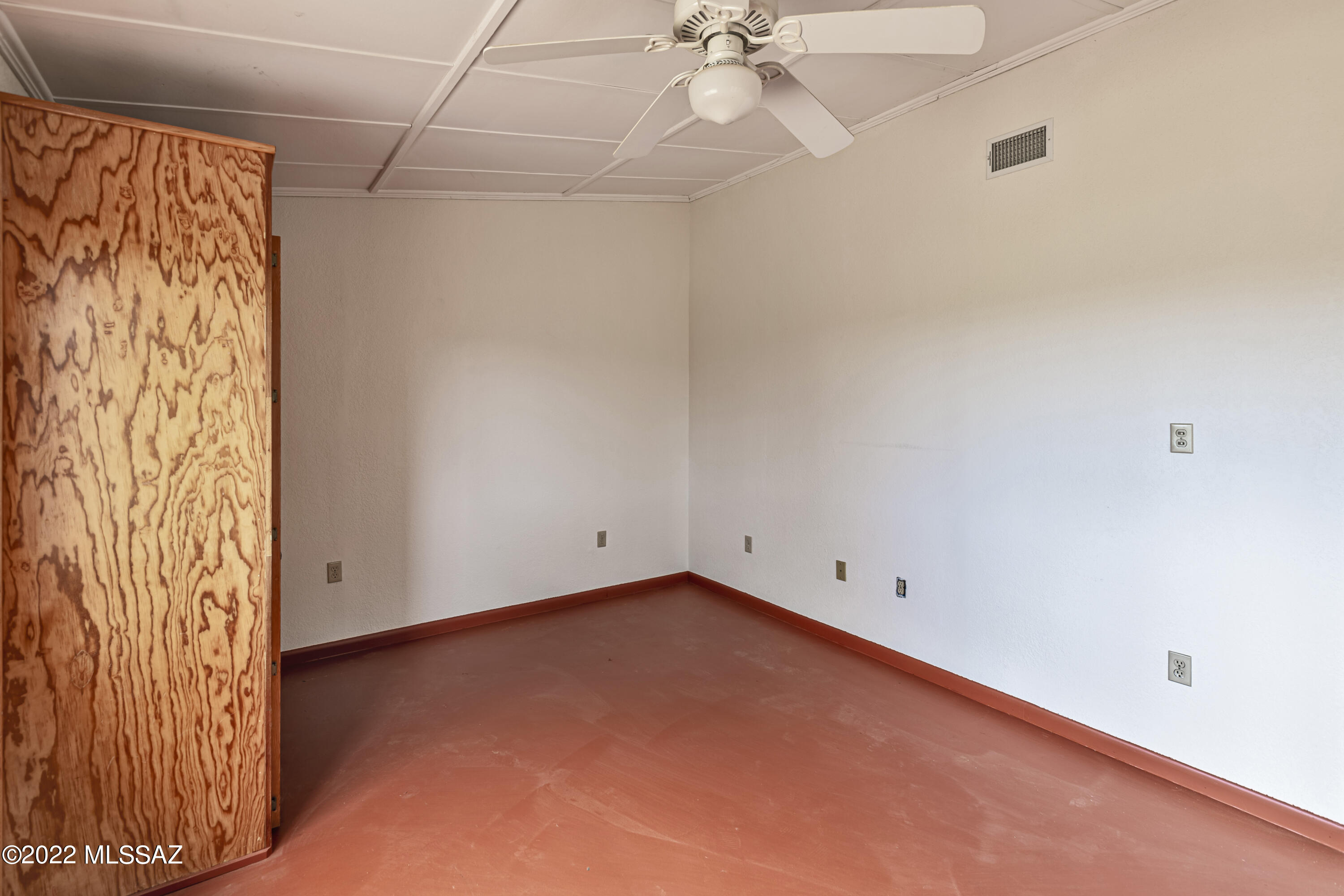 149 N Cedar Ridge Drive