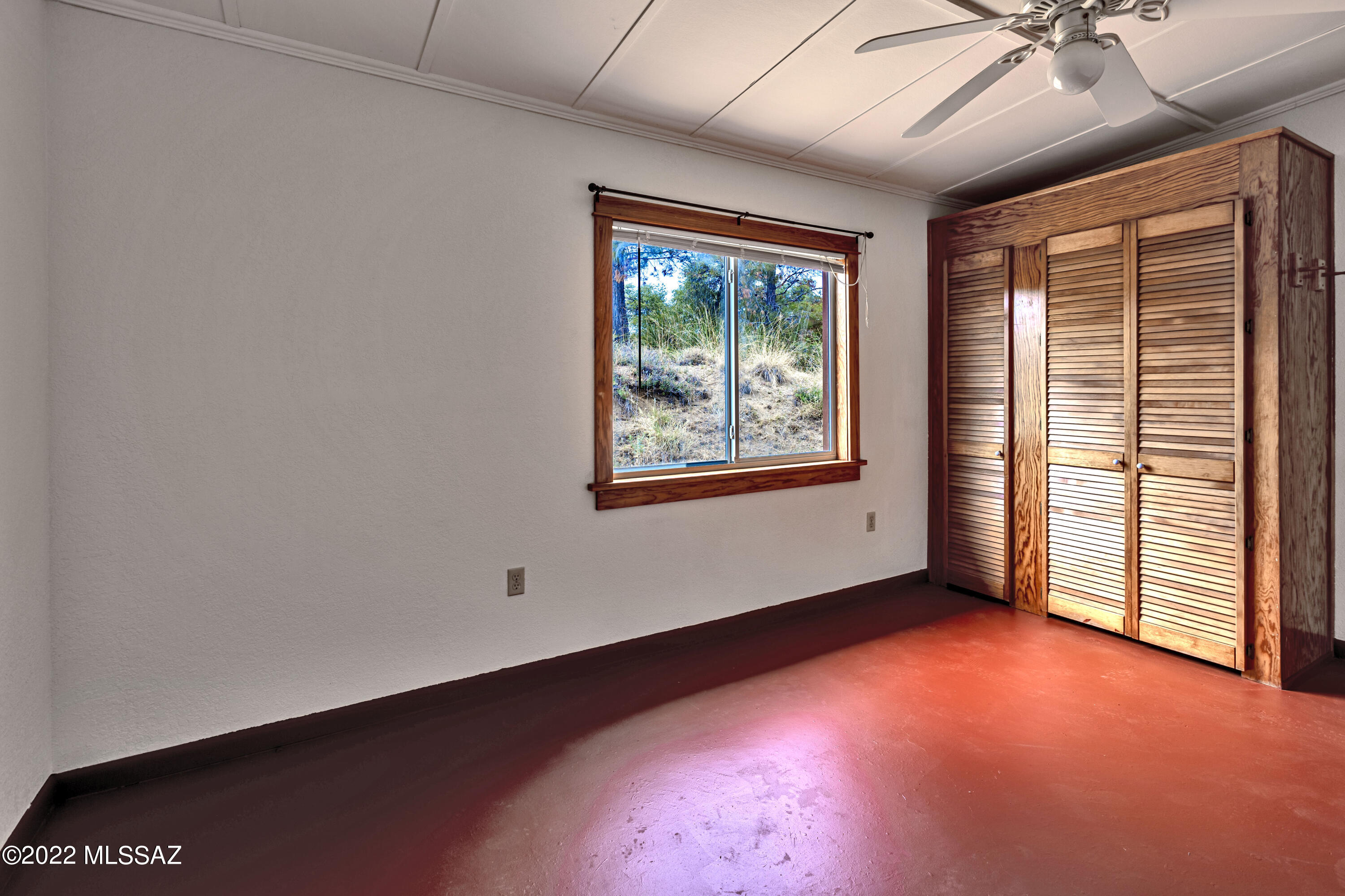 149 N Cedar Ridge Drive