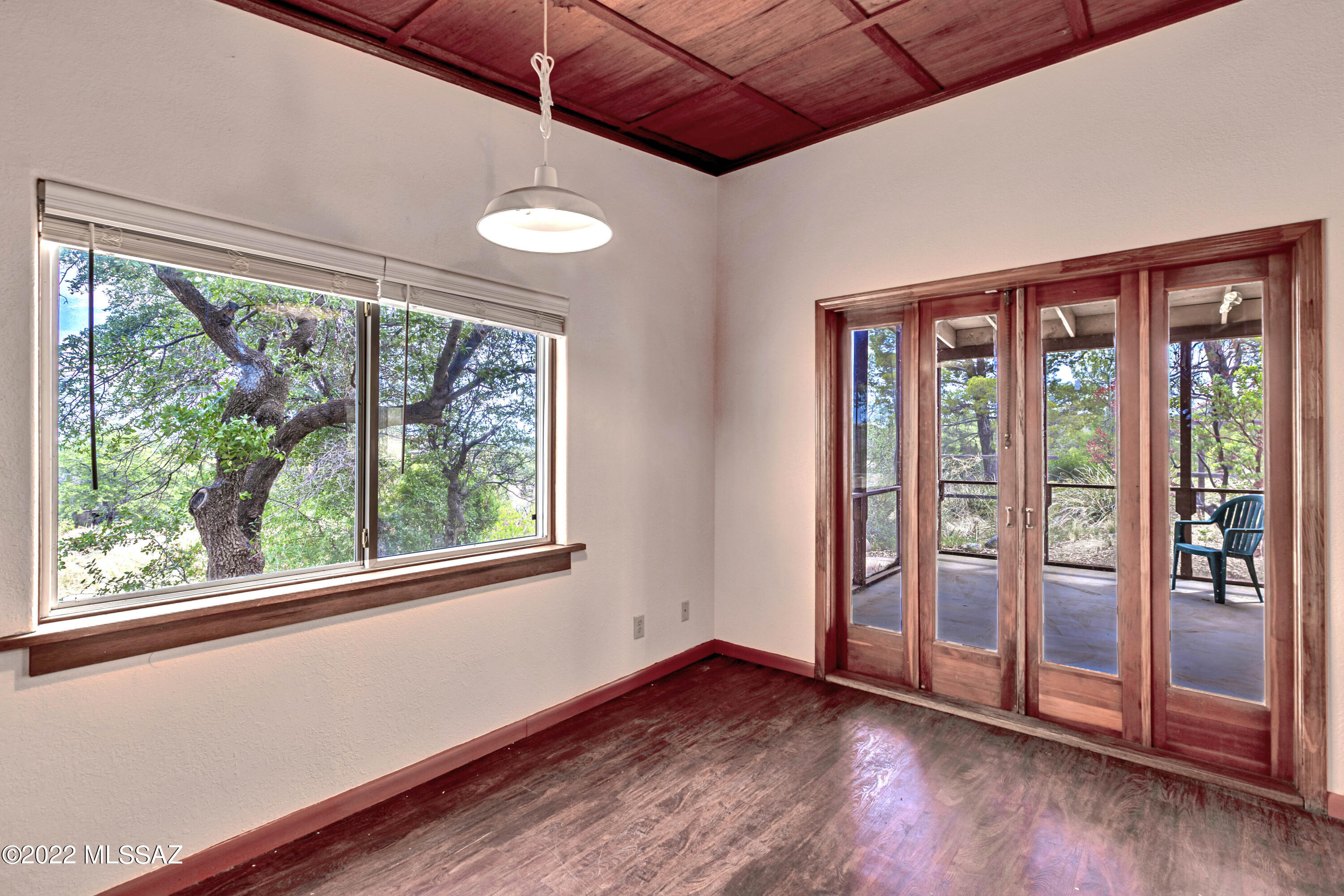 149 N Cedar Ridge Drive