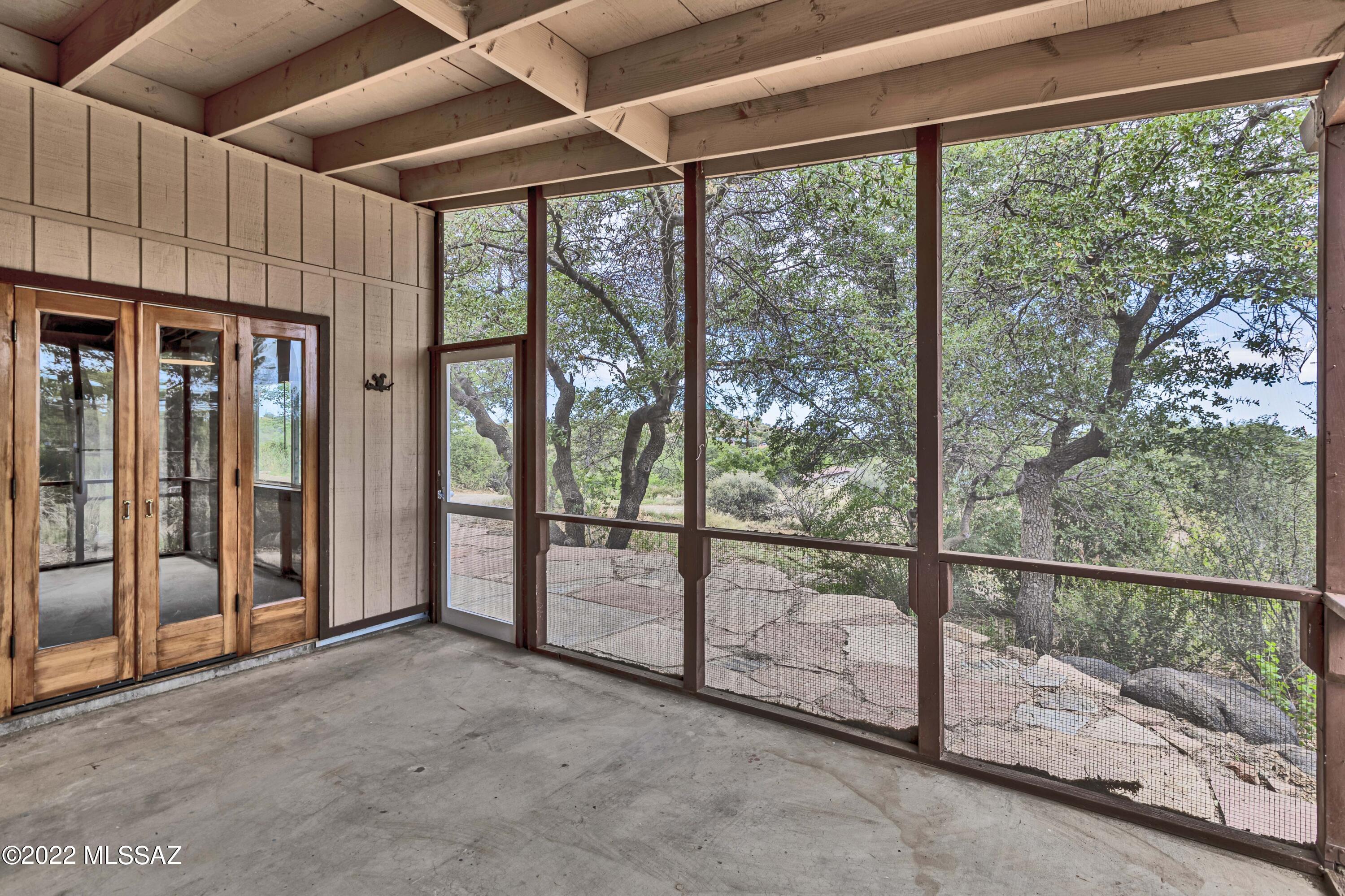 149 N Cedar Ridge Drive