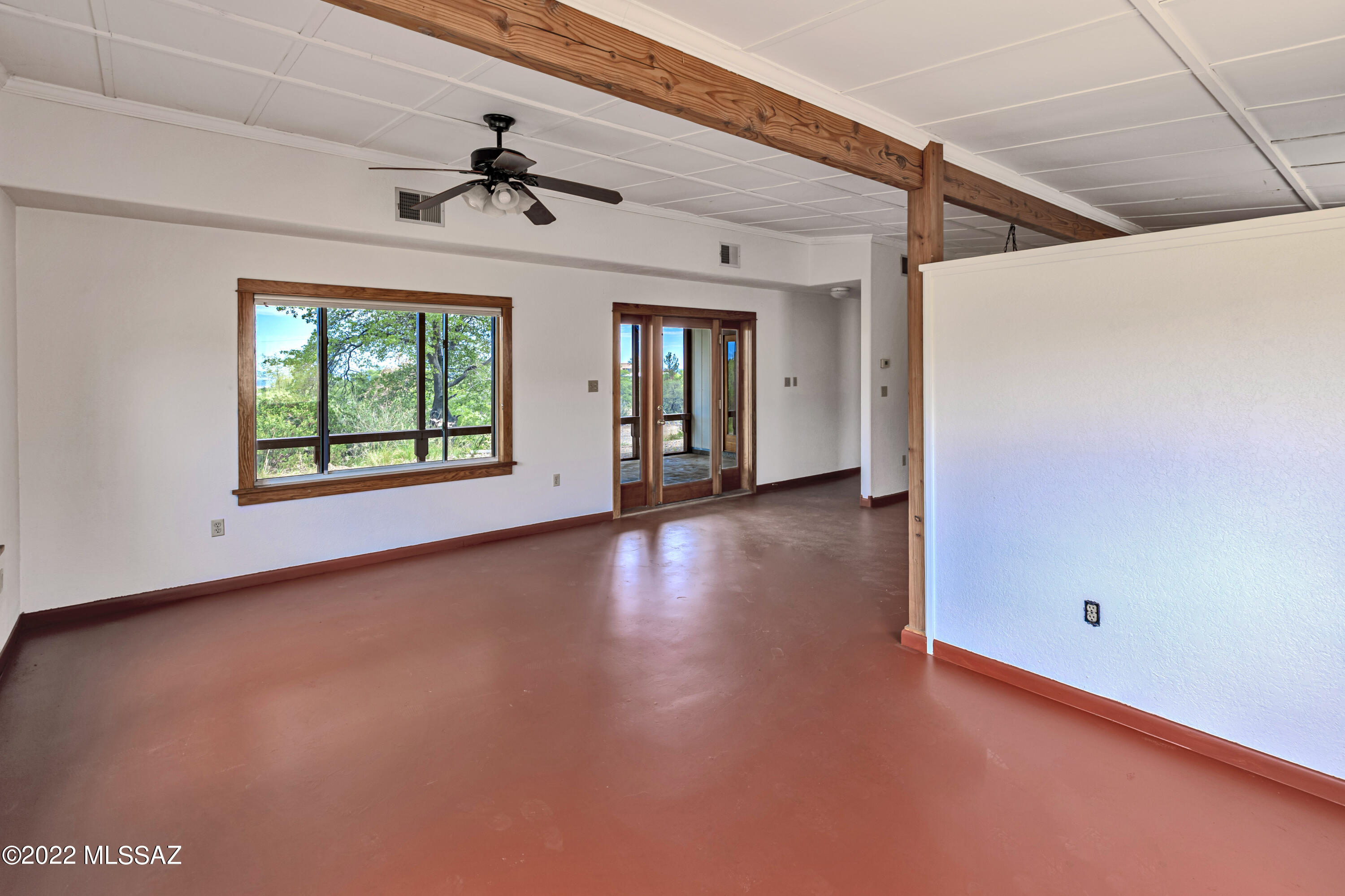 149 N Cedar Ridge Drive