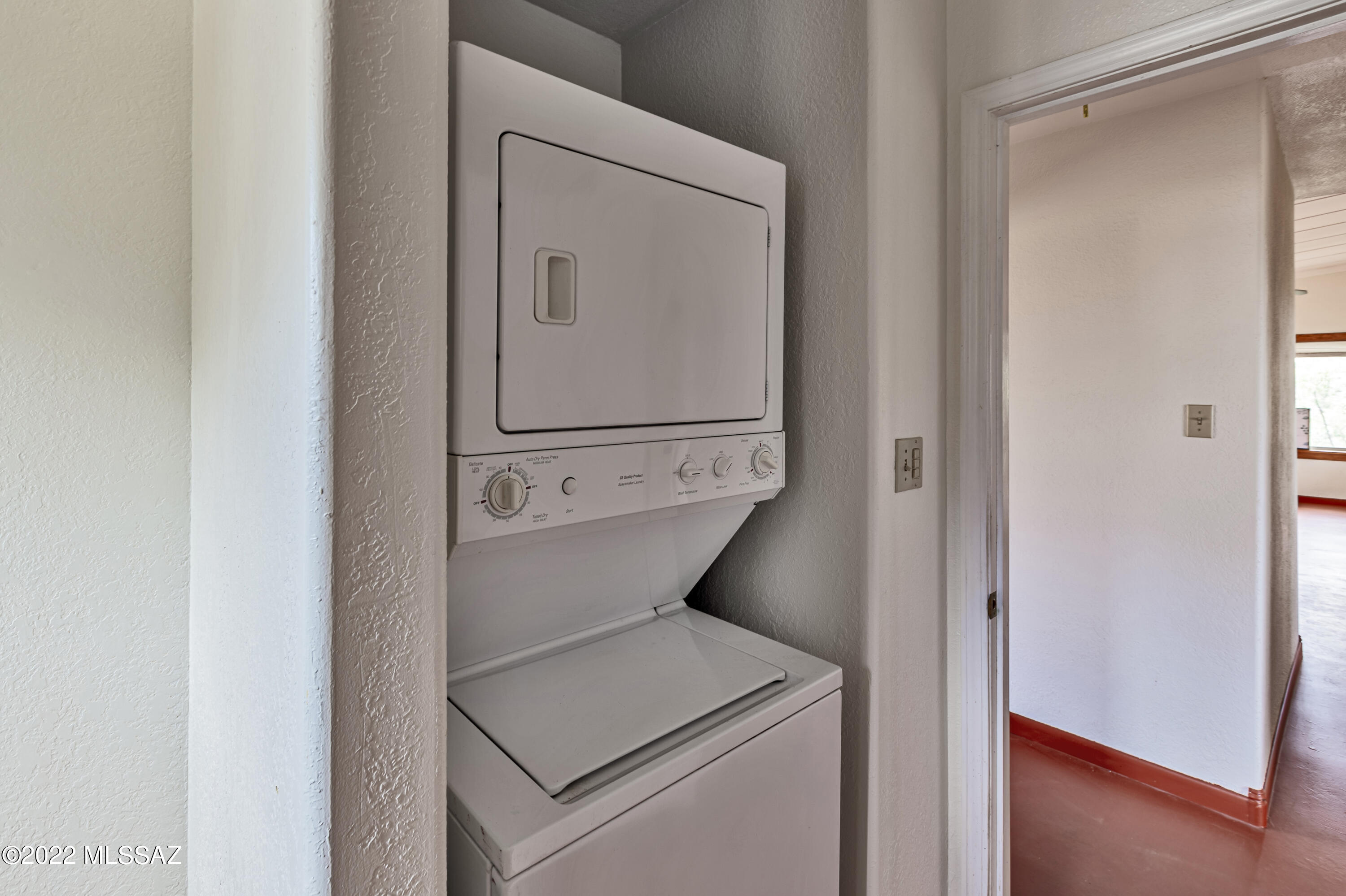 149 N Cedar Ridge Drive