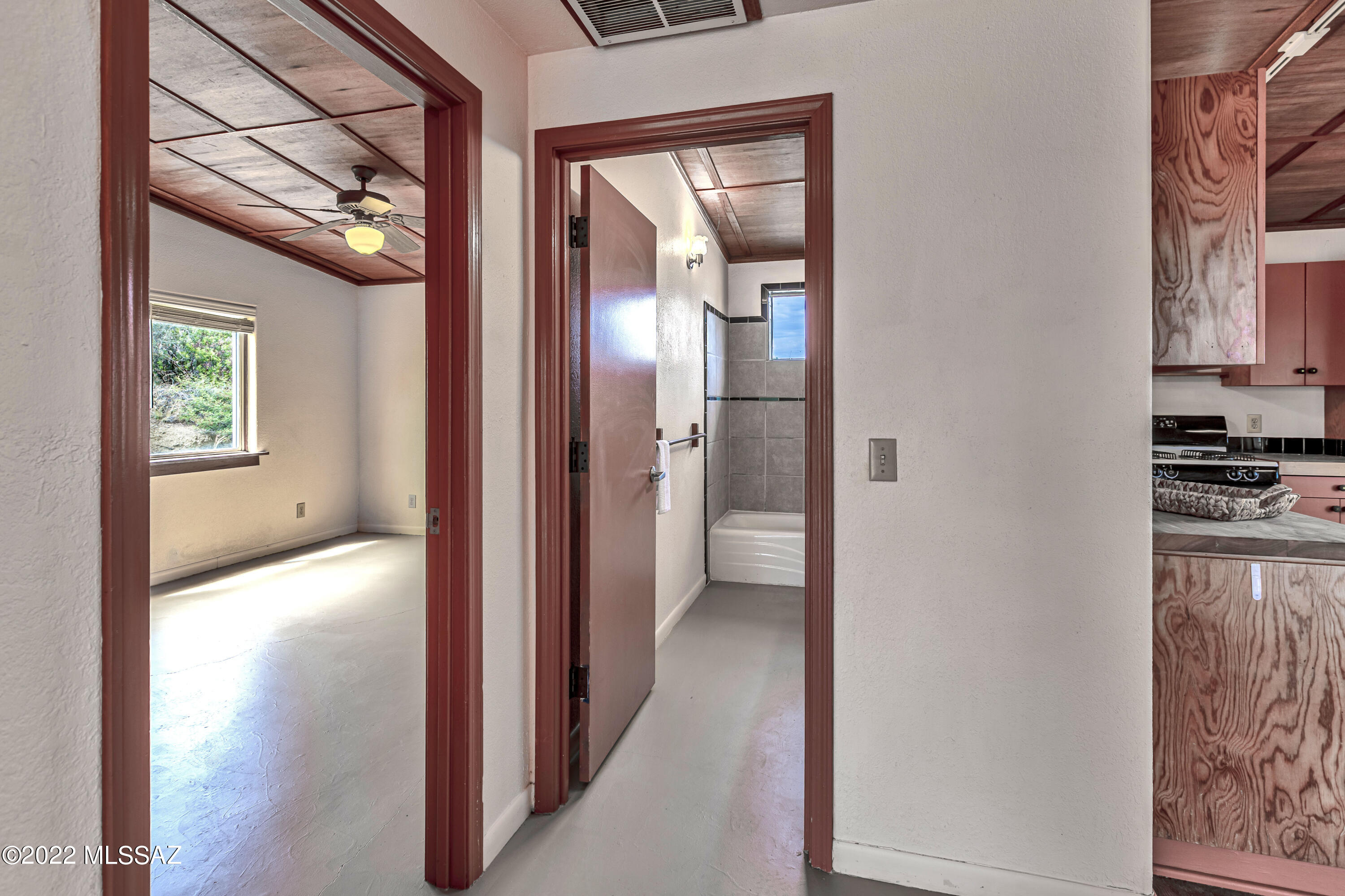 149 N Cedar Ridge Drive