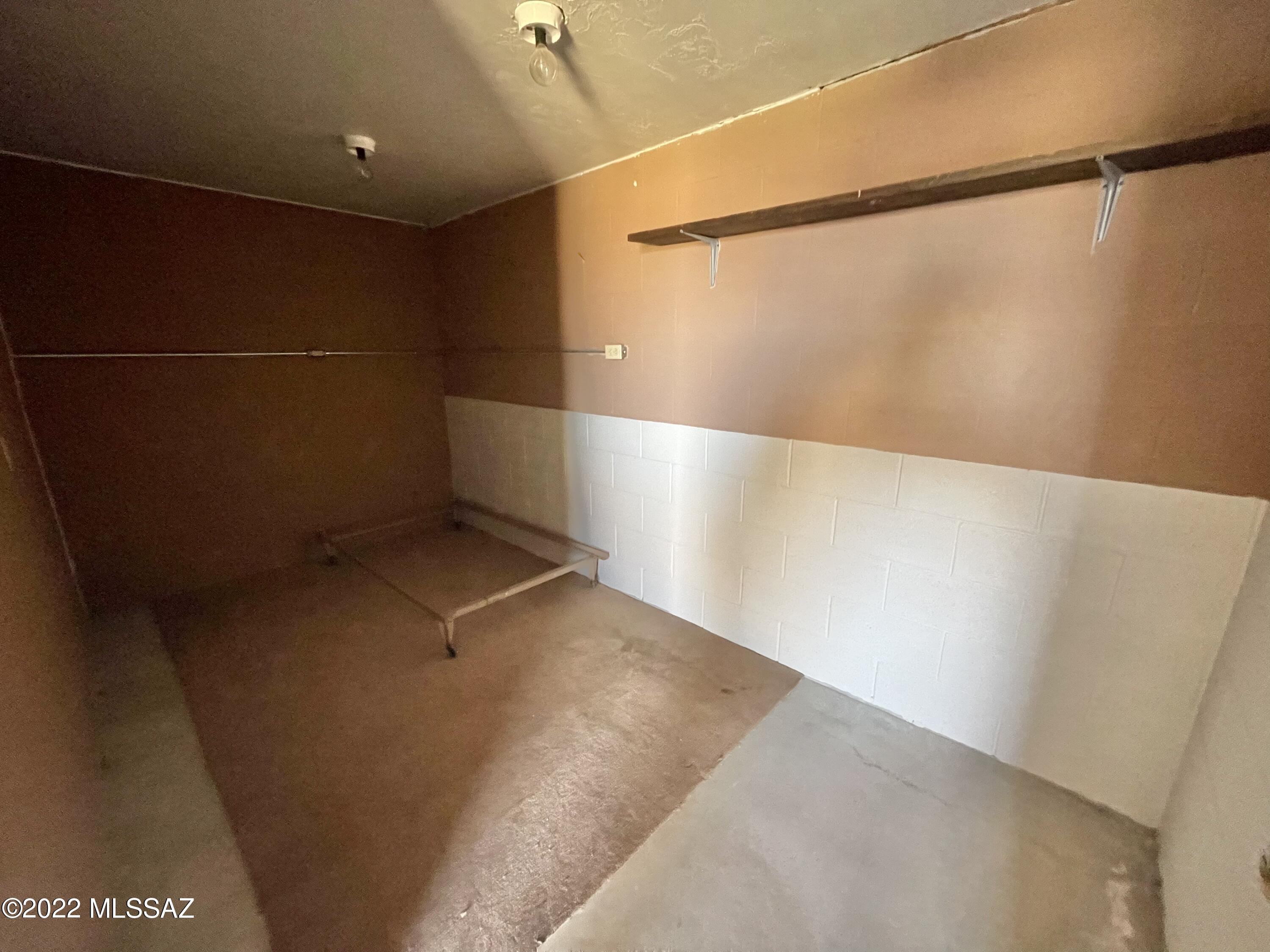 114 W Webb Drive