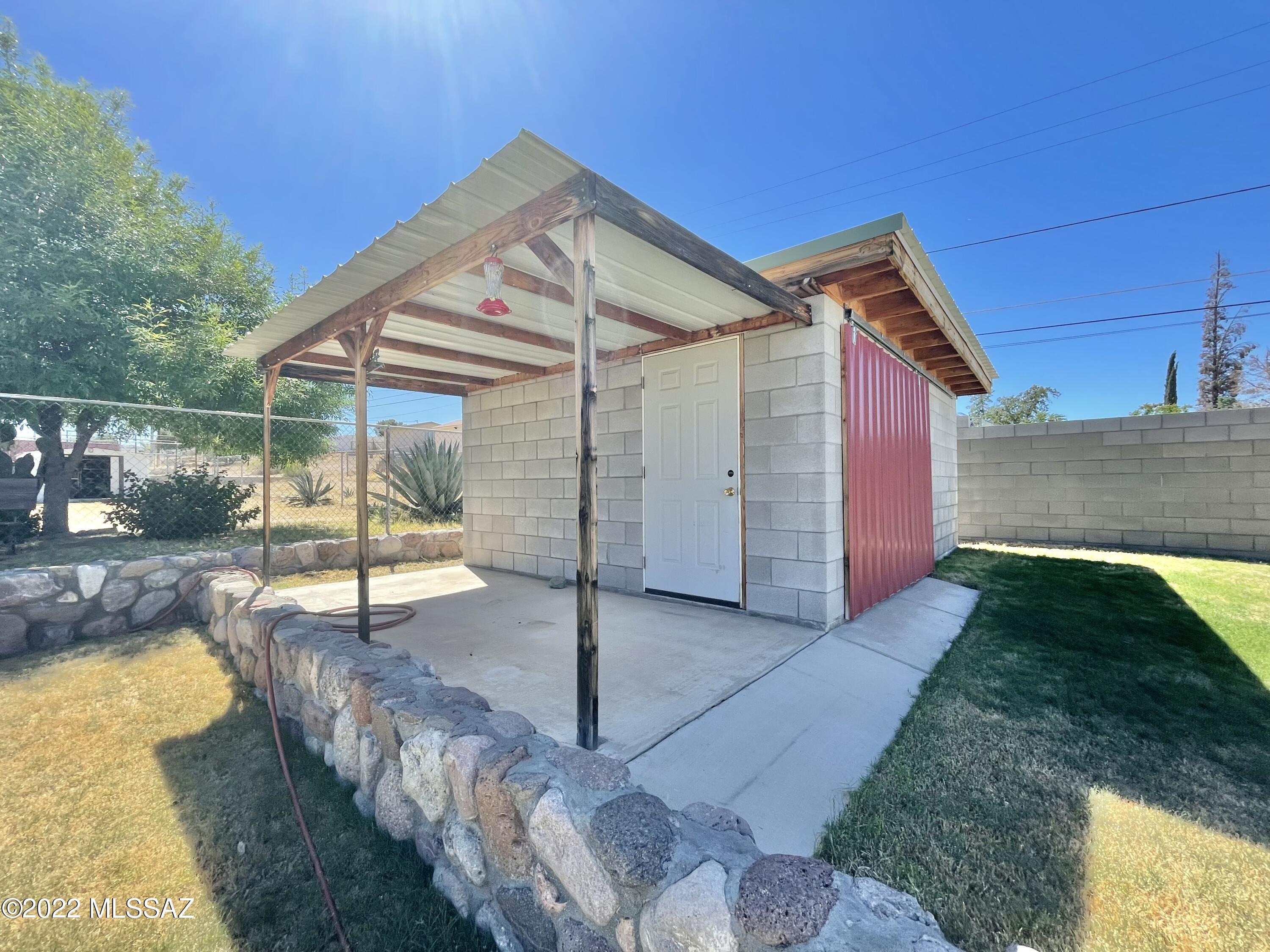 114 W Webb Drive