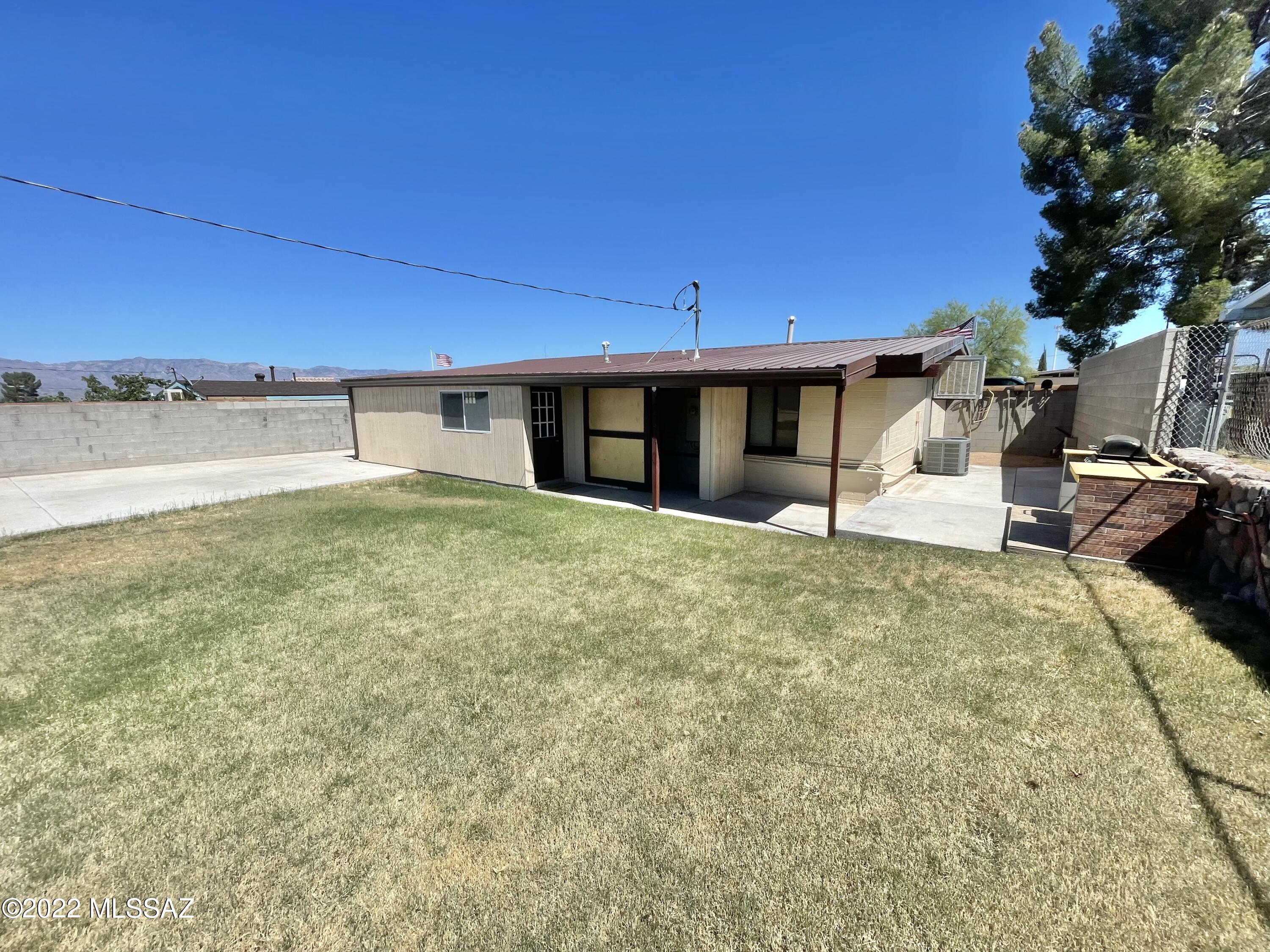 114 W Webb Drive