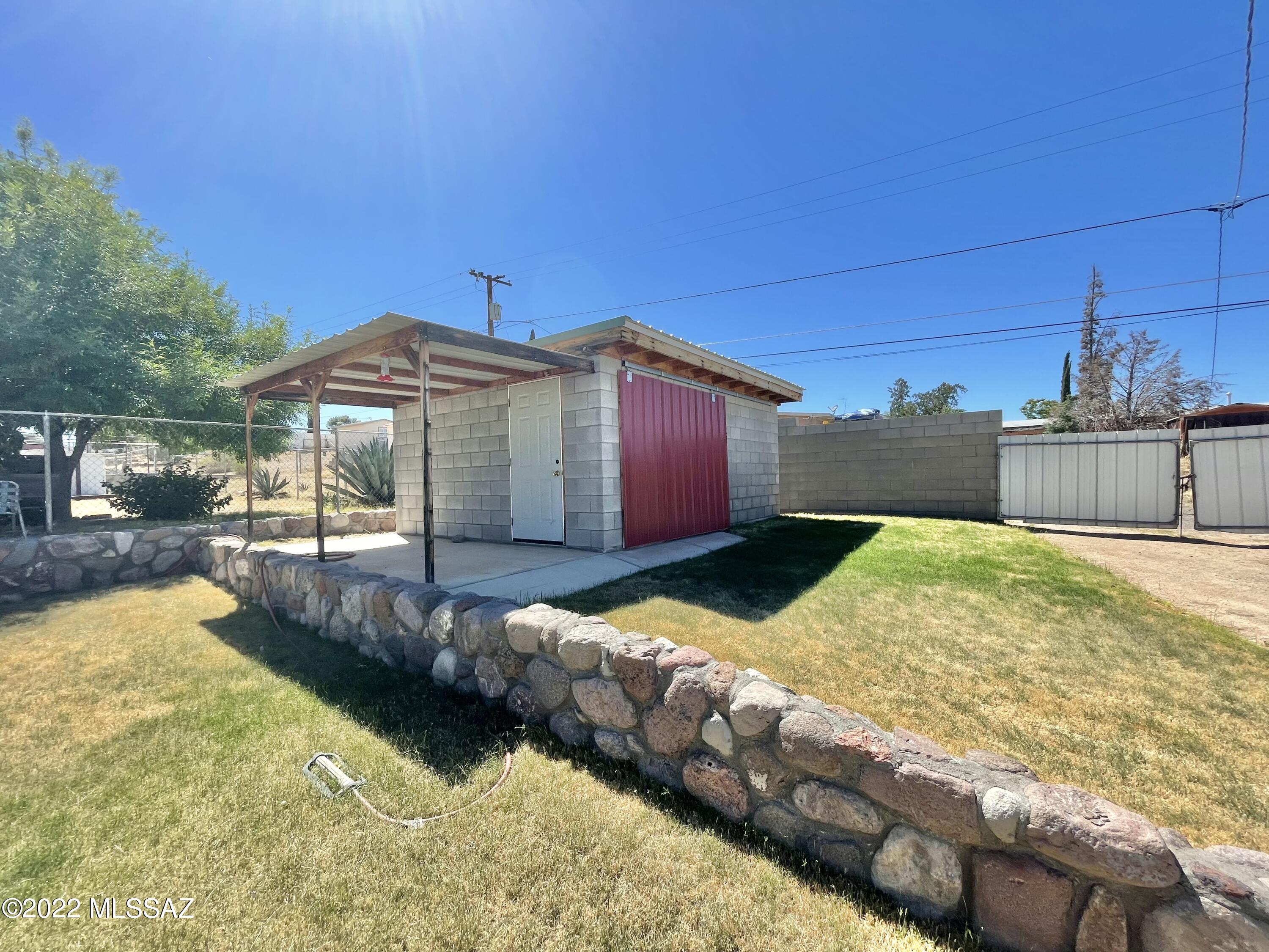 114 W Webb Drive