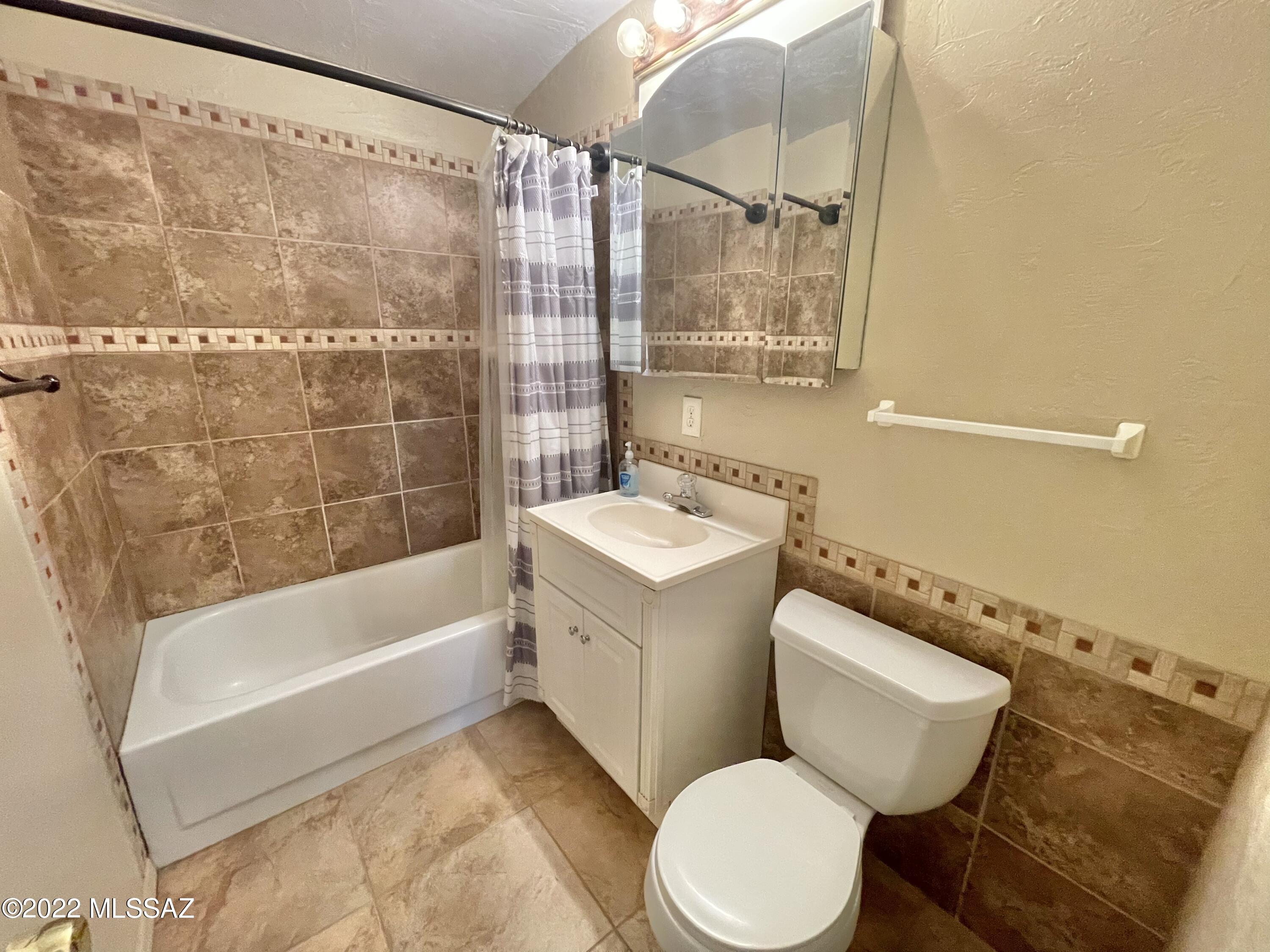 114 W Webb Drive