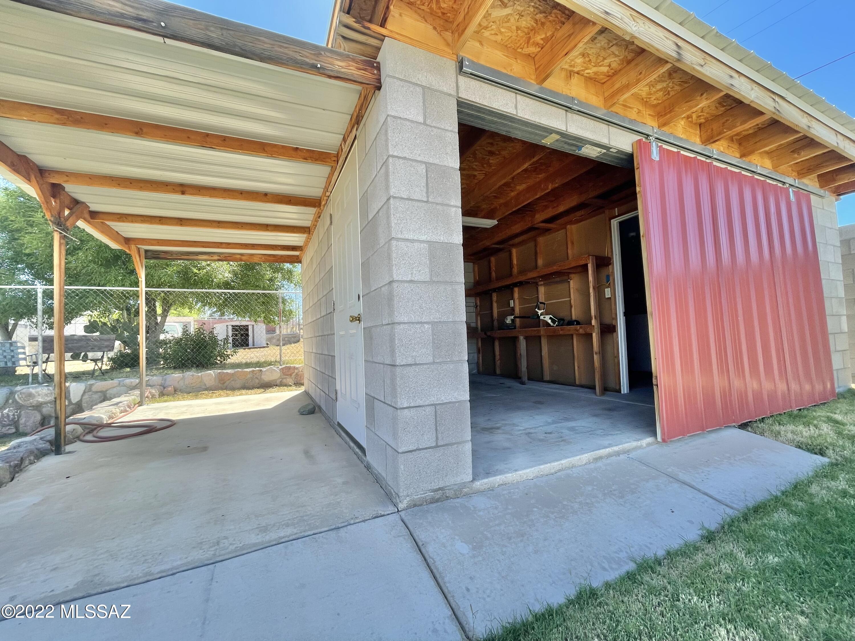 114 W Webb Drive