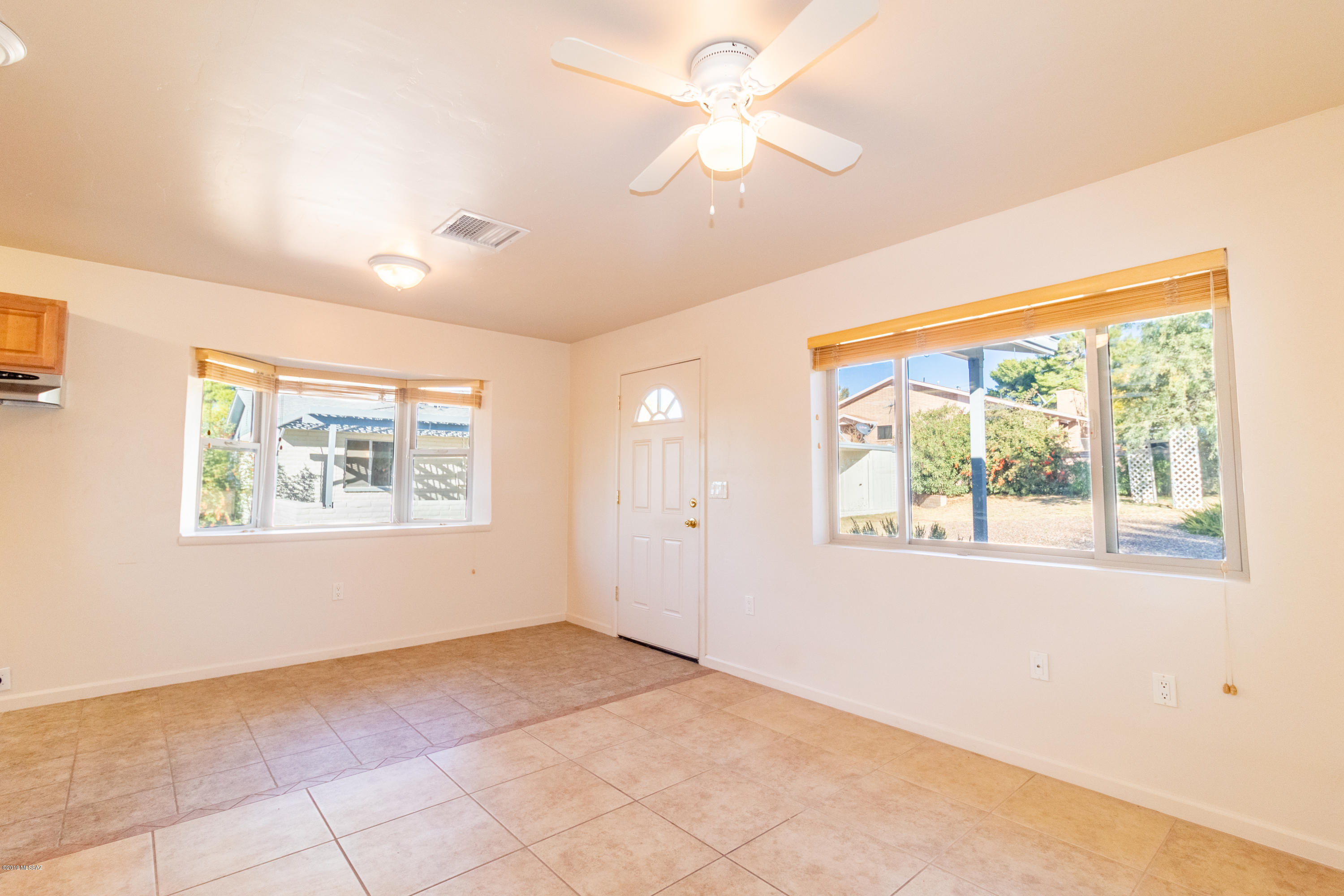 2145 W Paseo Redondo