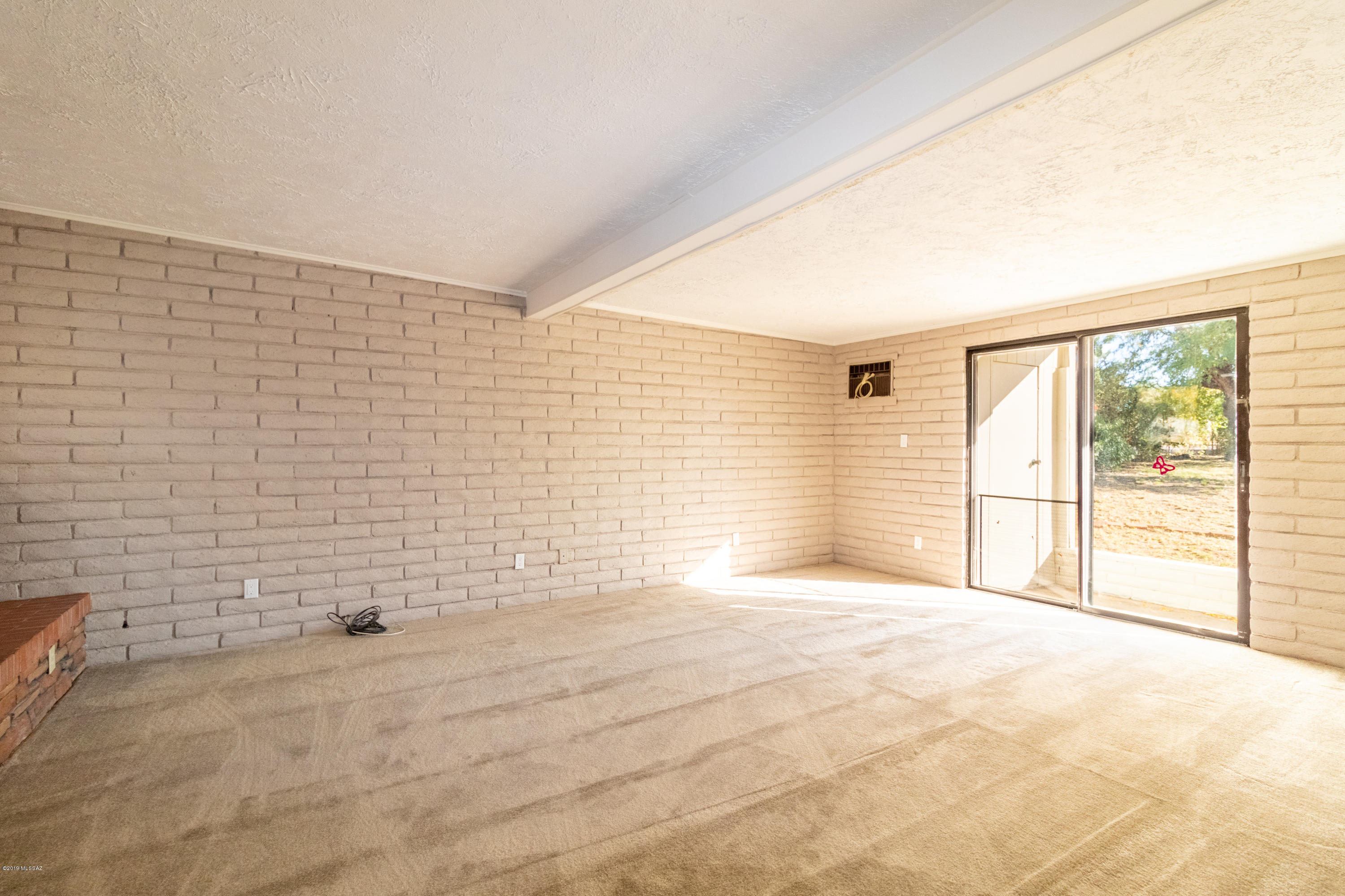 2145 W Paseo Redondo