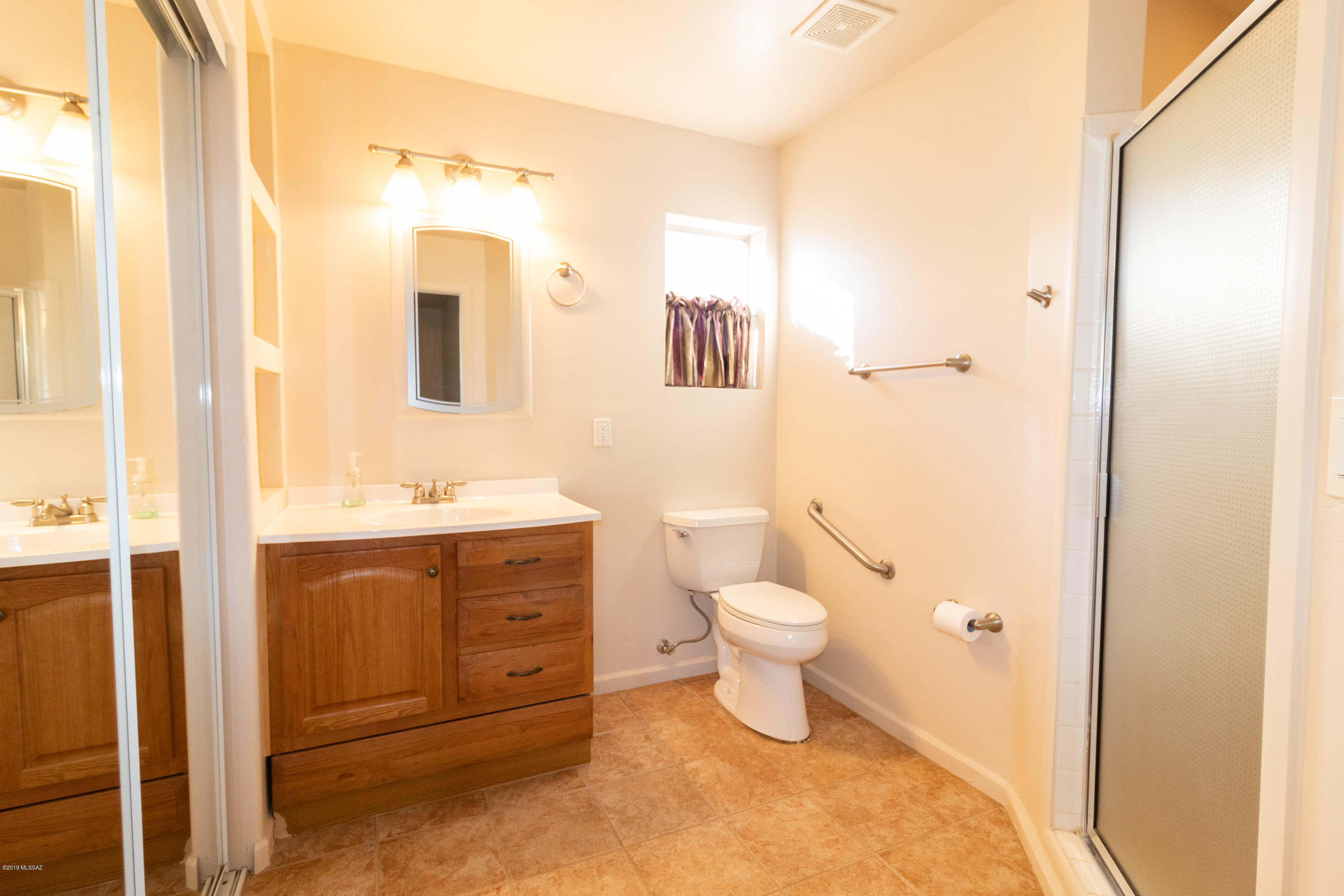 2145 W Paseo Redondo