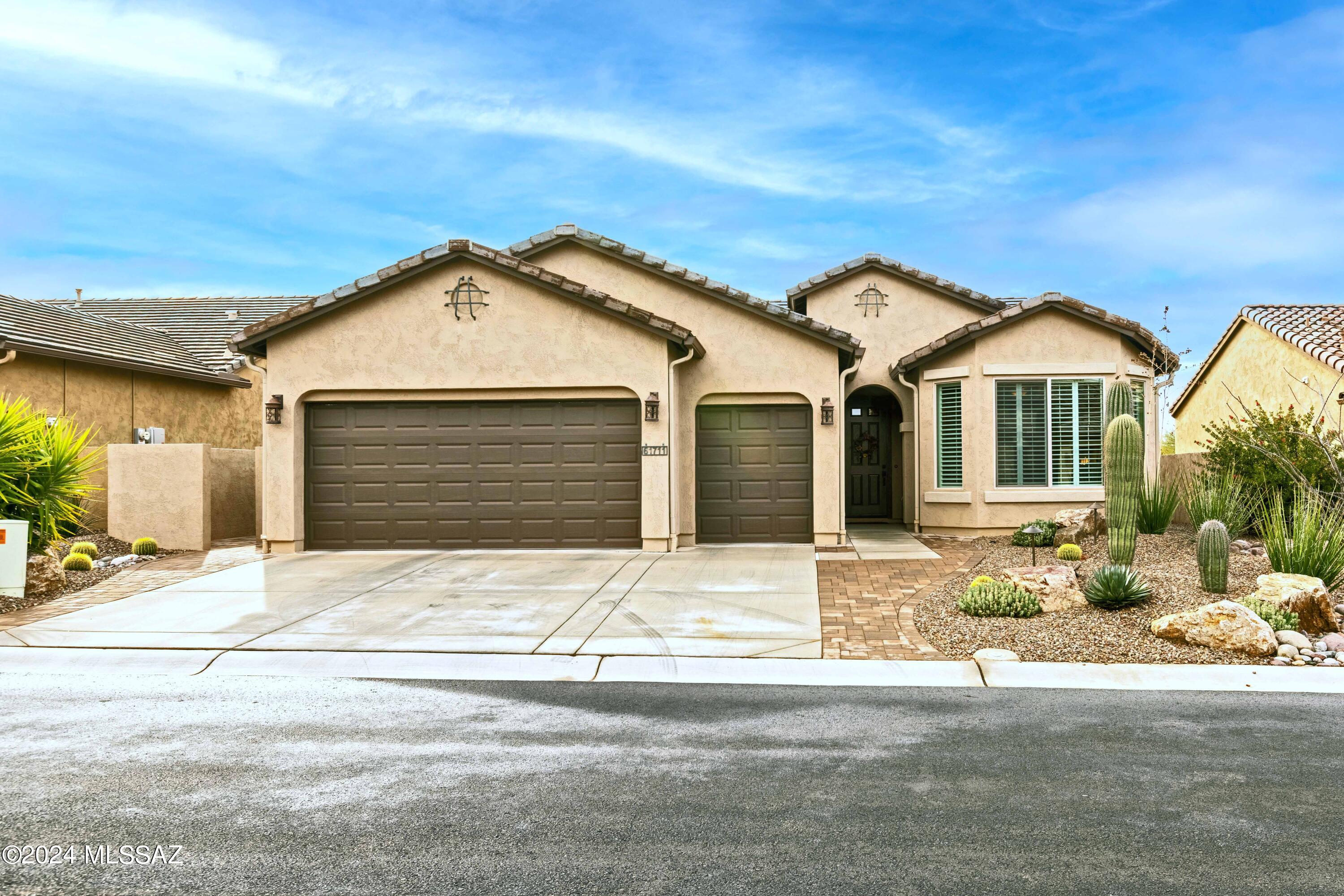 61711 E Dead Wood Trail