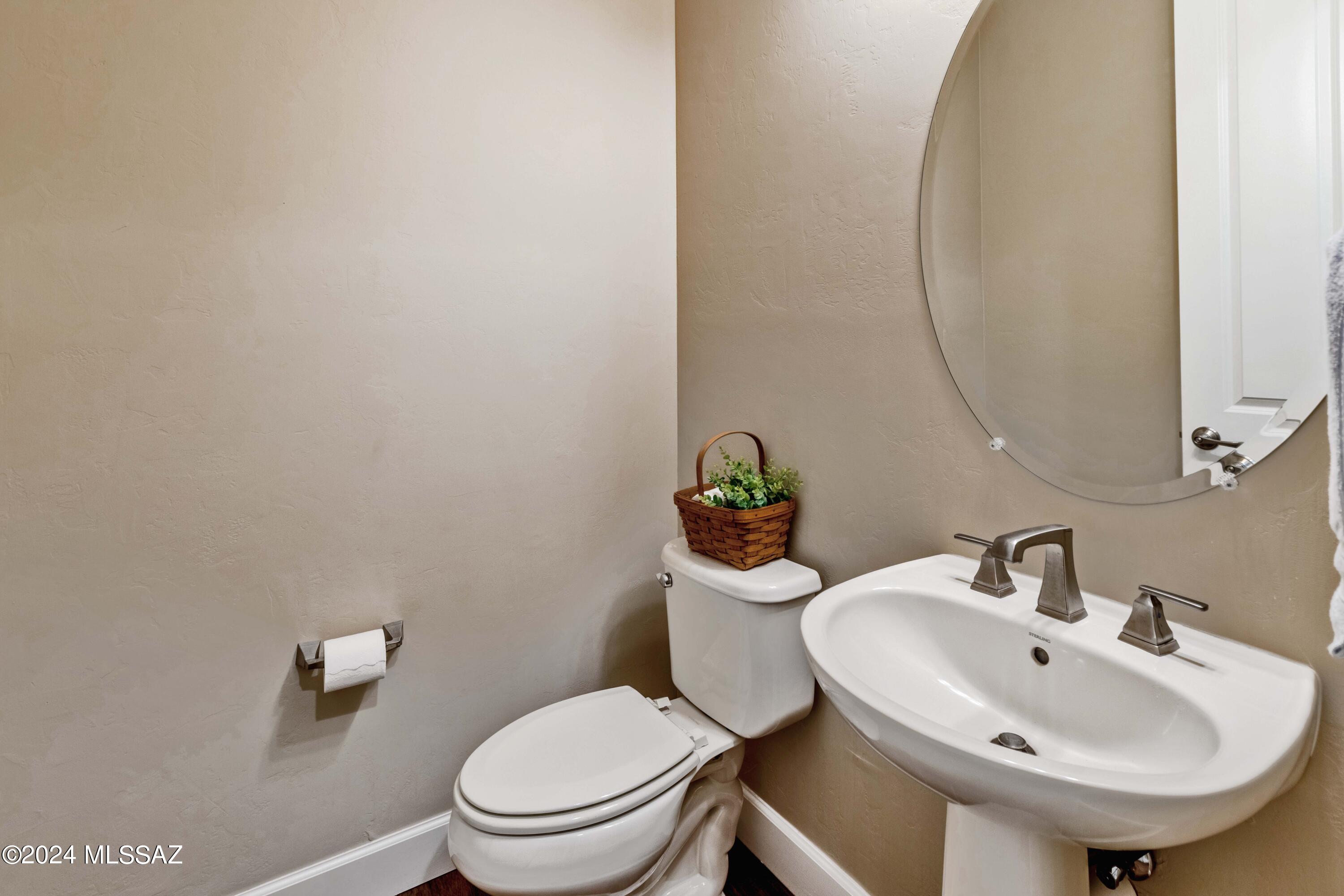 61711 E Dead Wood Trail