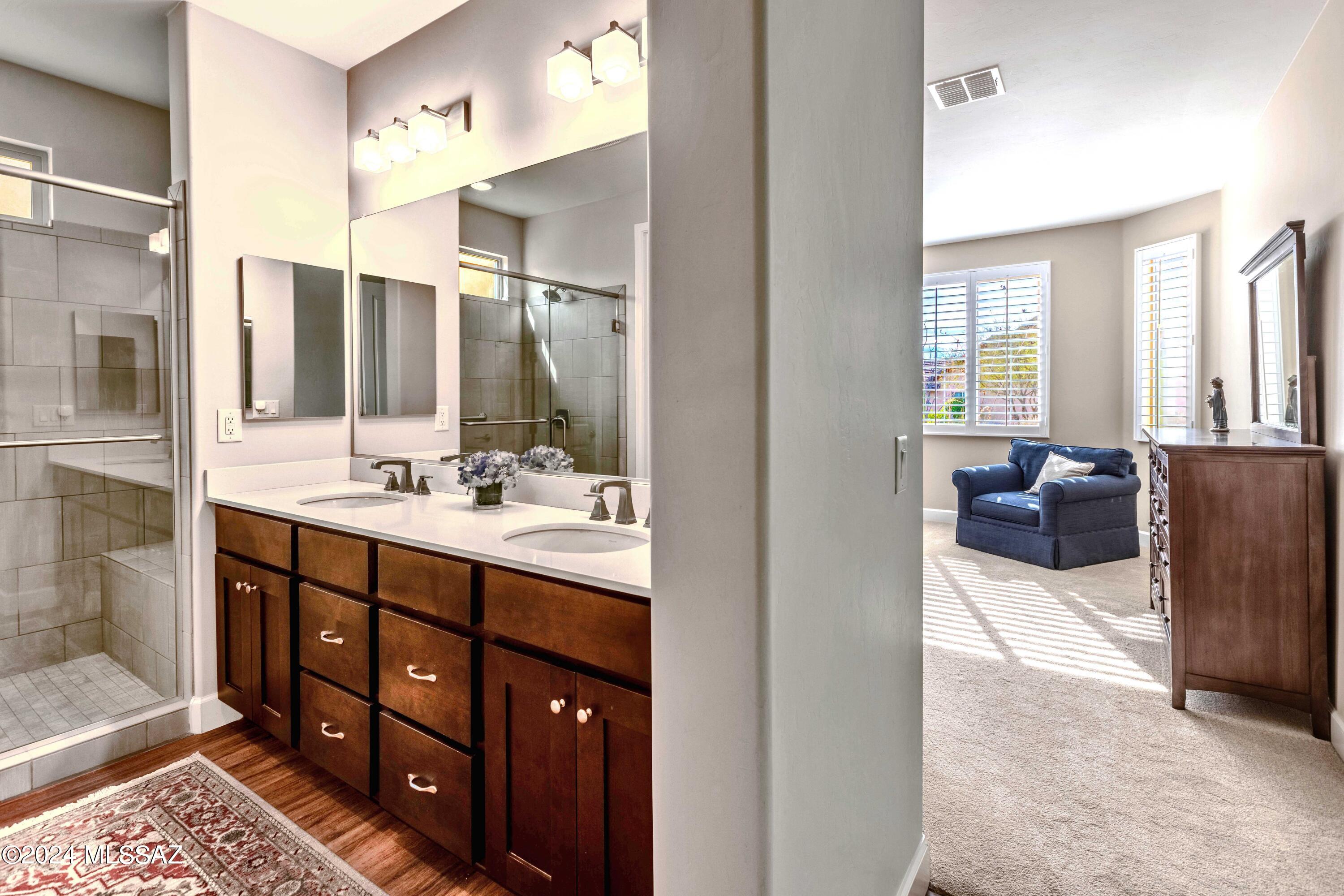 61711 E Dead Wood Trail