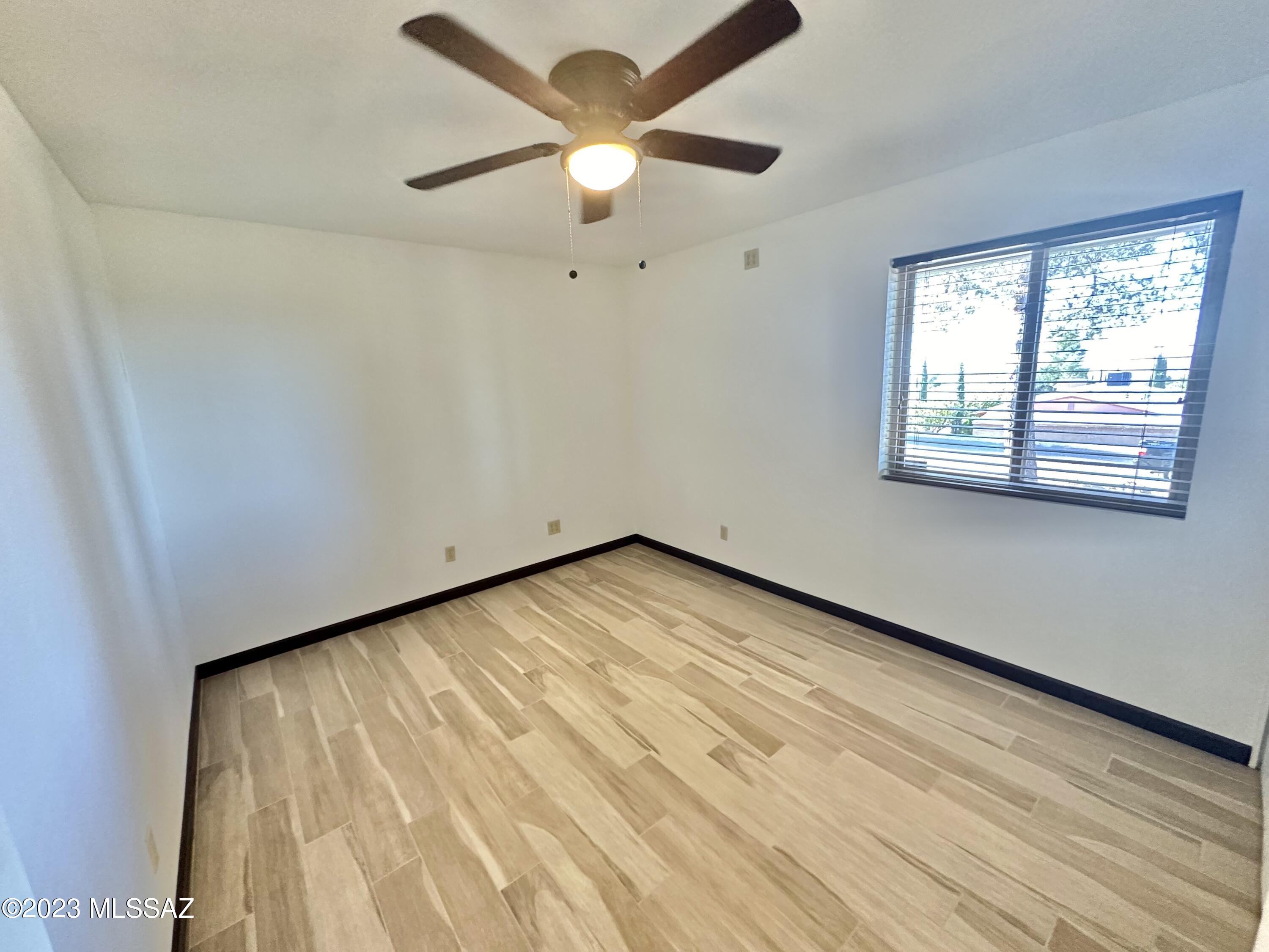 1905 W Paseo Redondo
