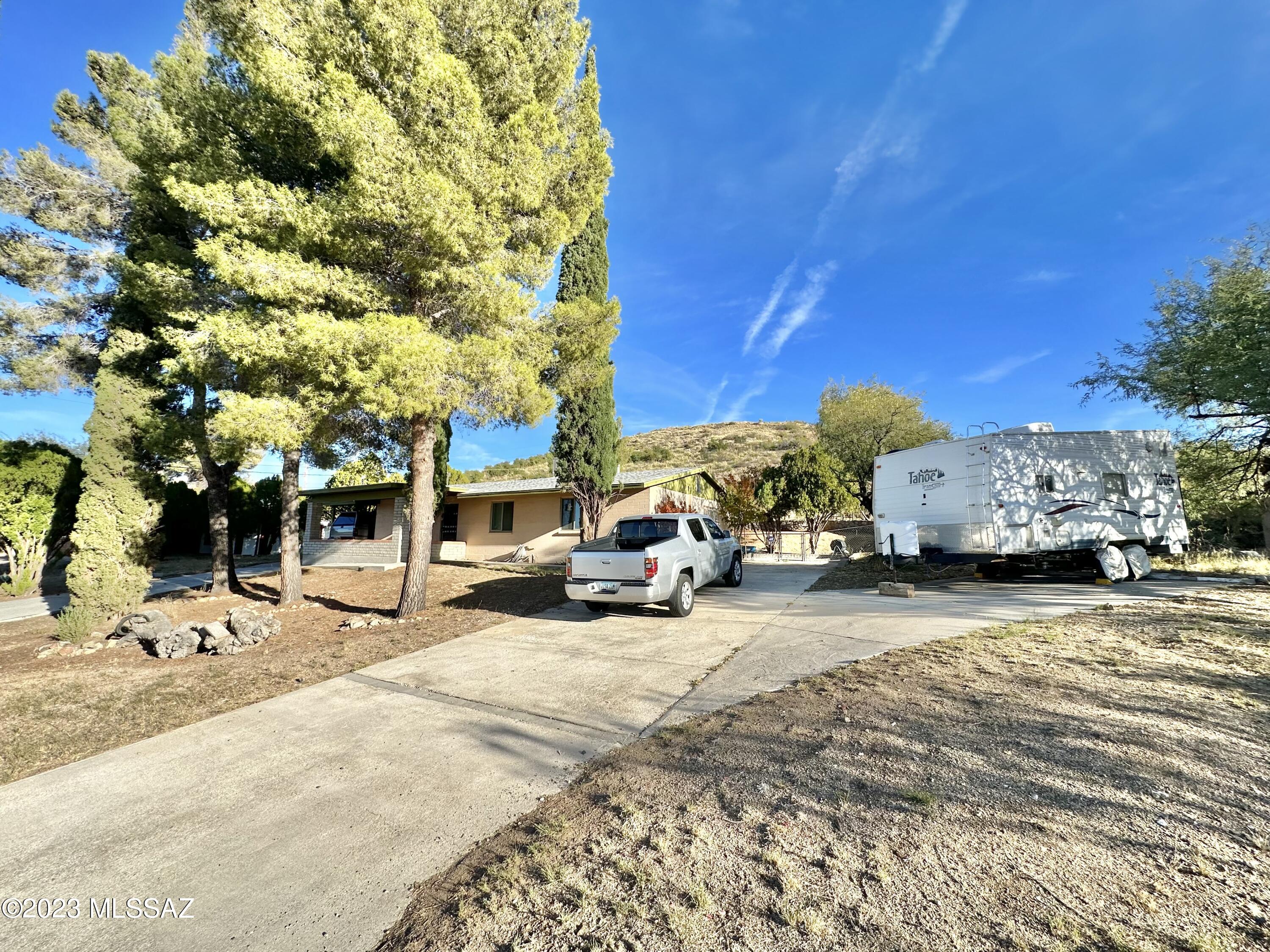 1905 W Paseo Redondo