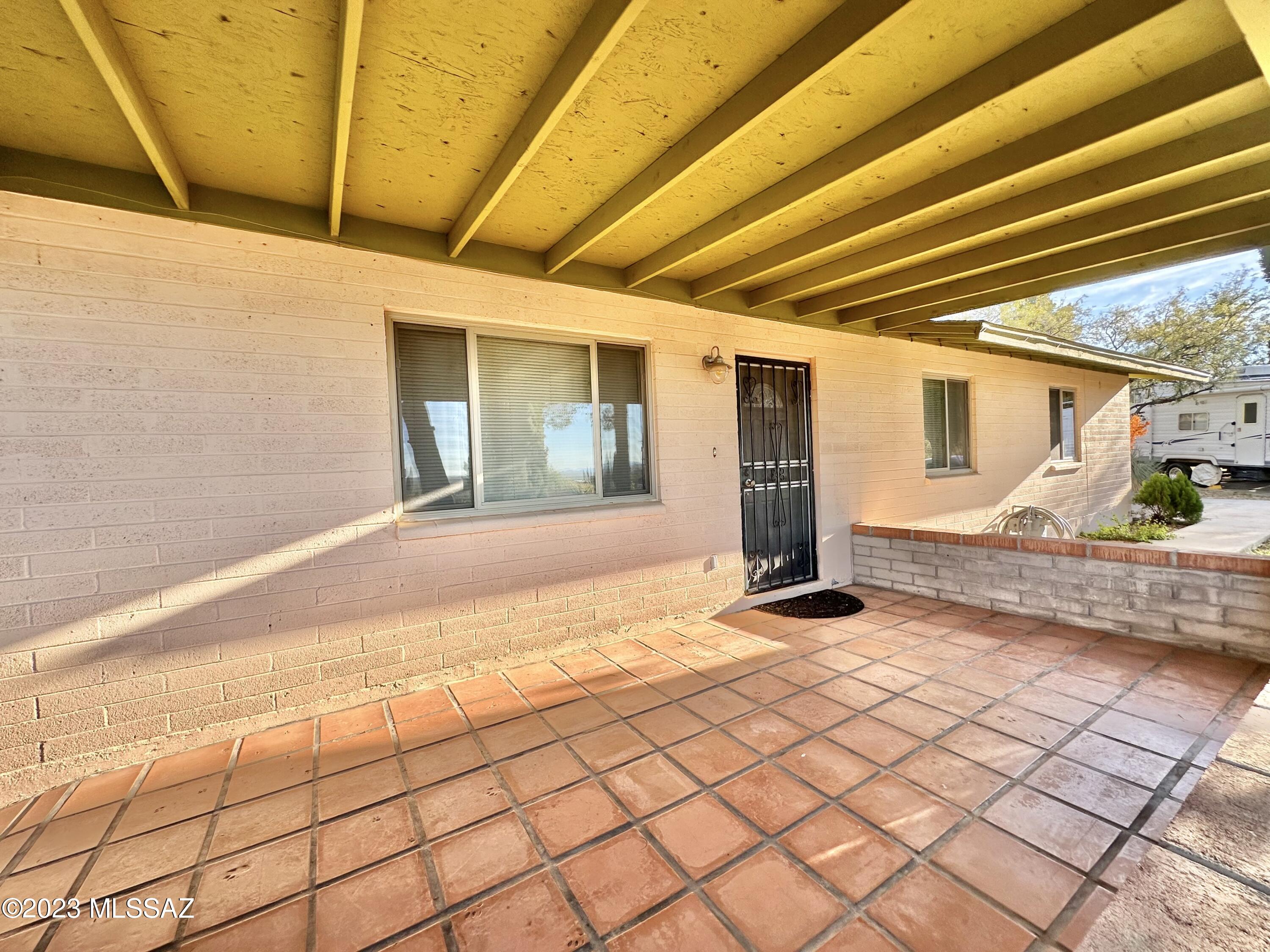 1905 W Paseo Redondo
