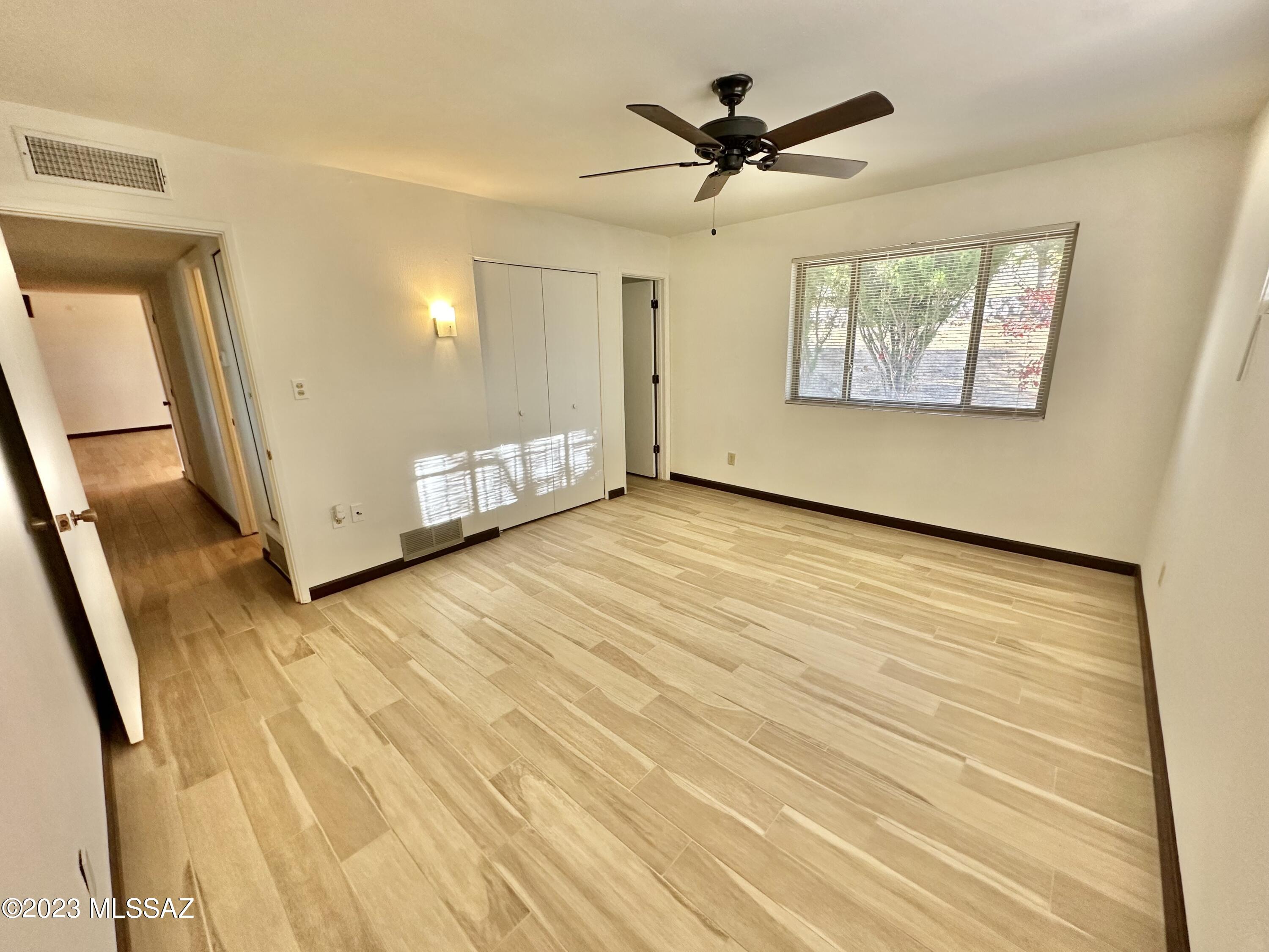 1905 W Paseo Redondo