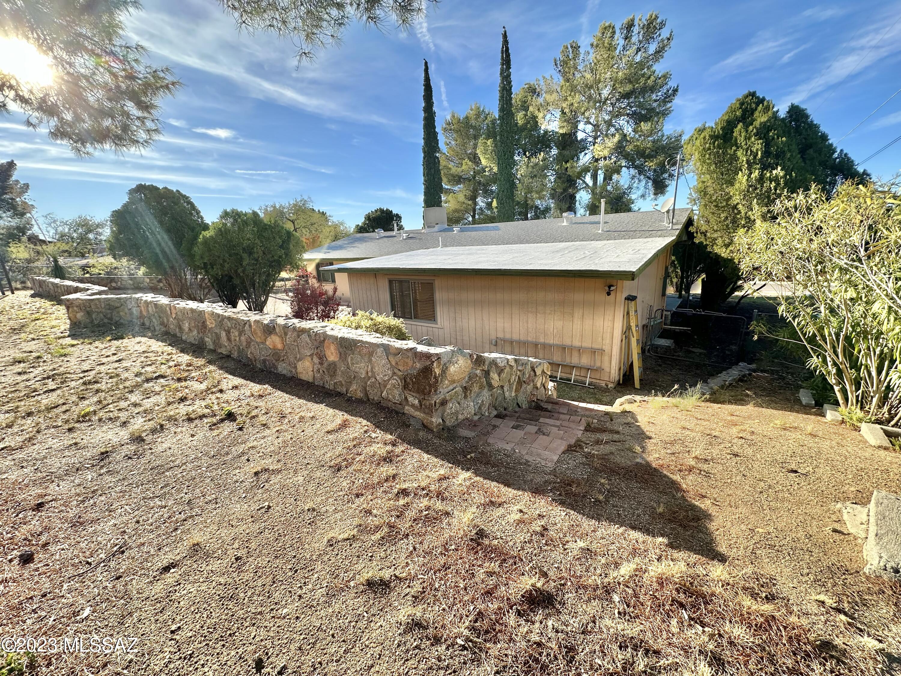 1905 W Paseo Redondo