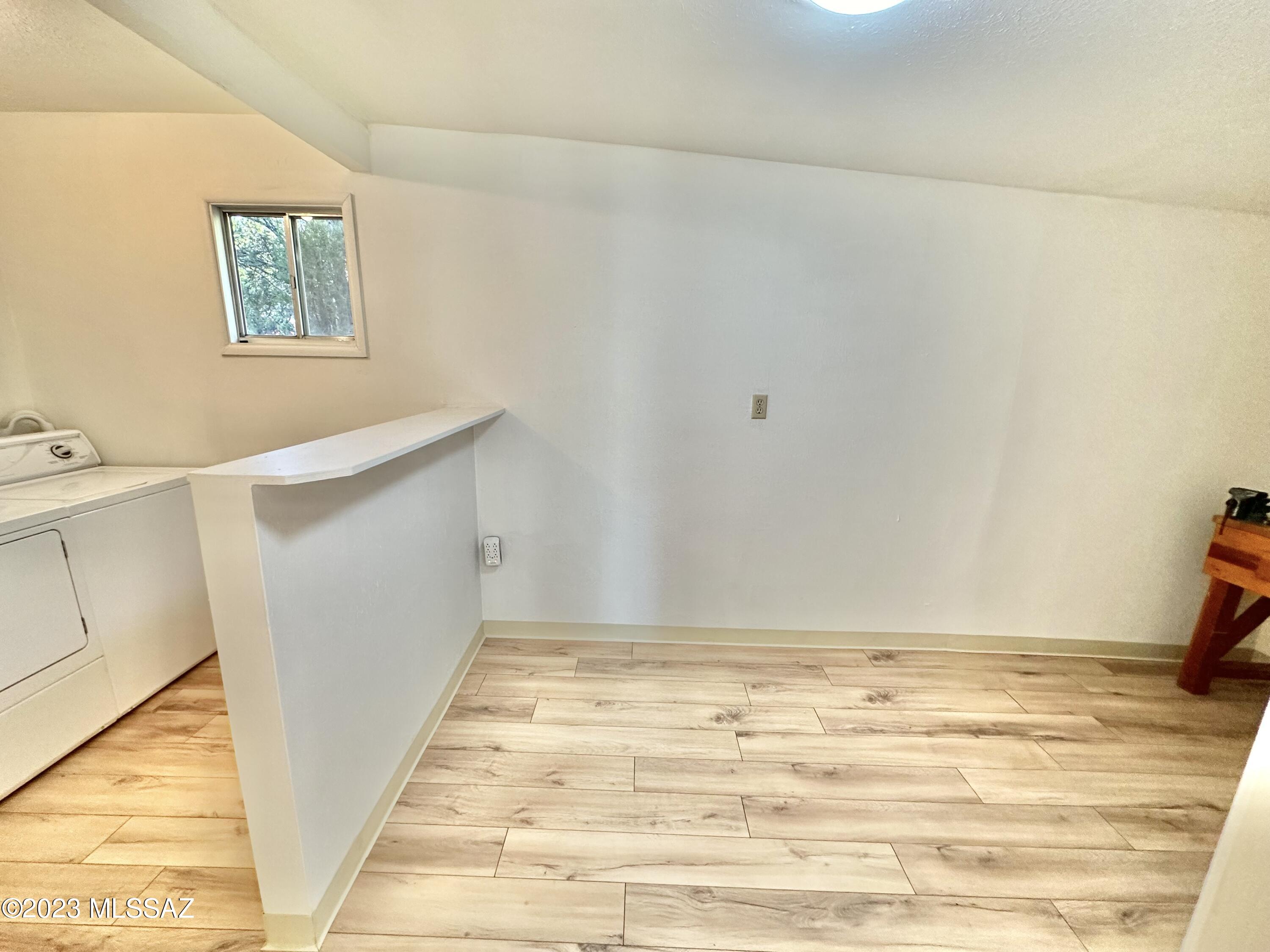 1905 W Paseo Redondo