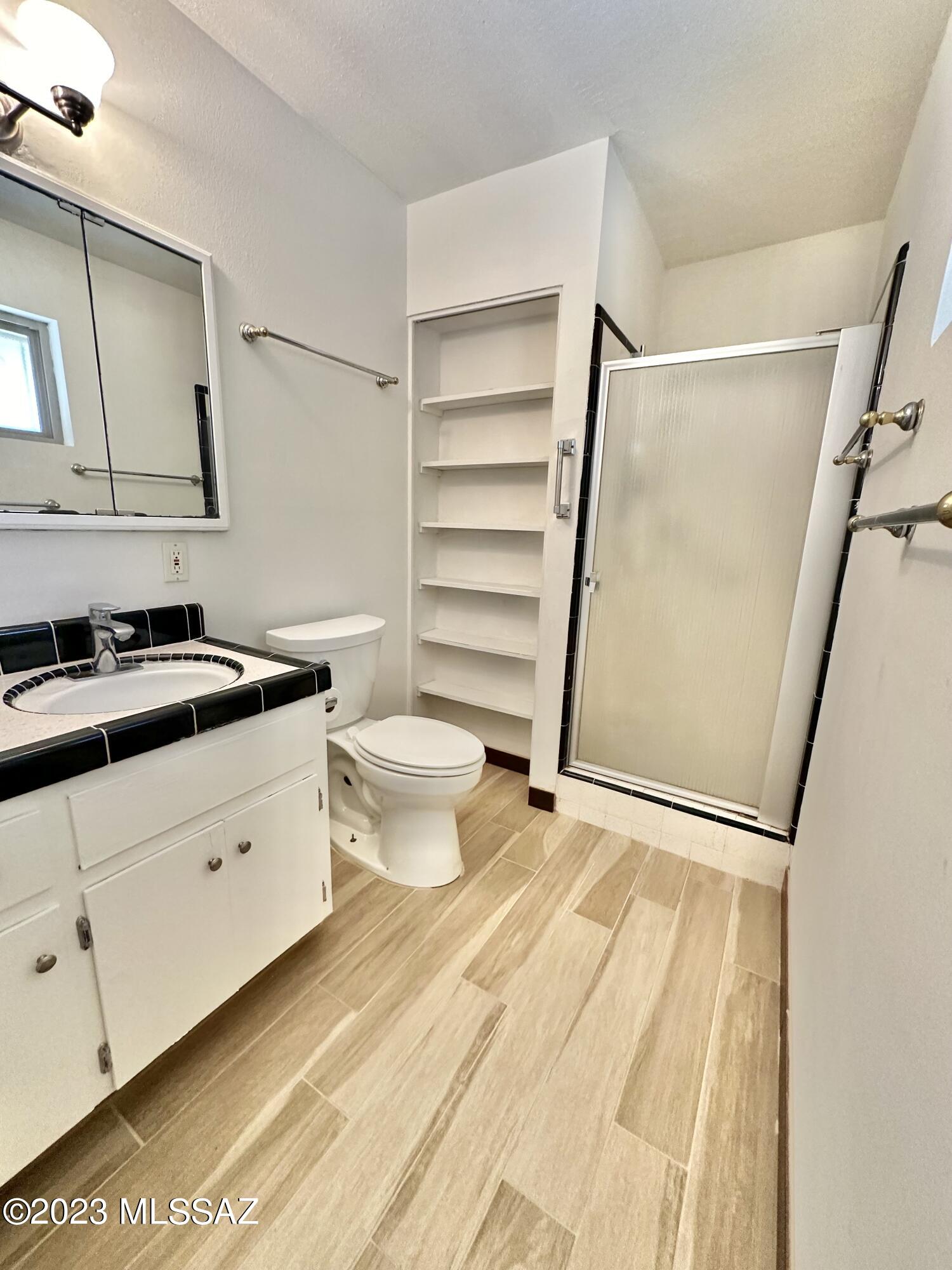 1905 W Paseo Redondo