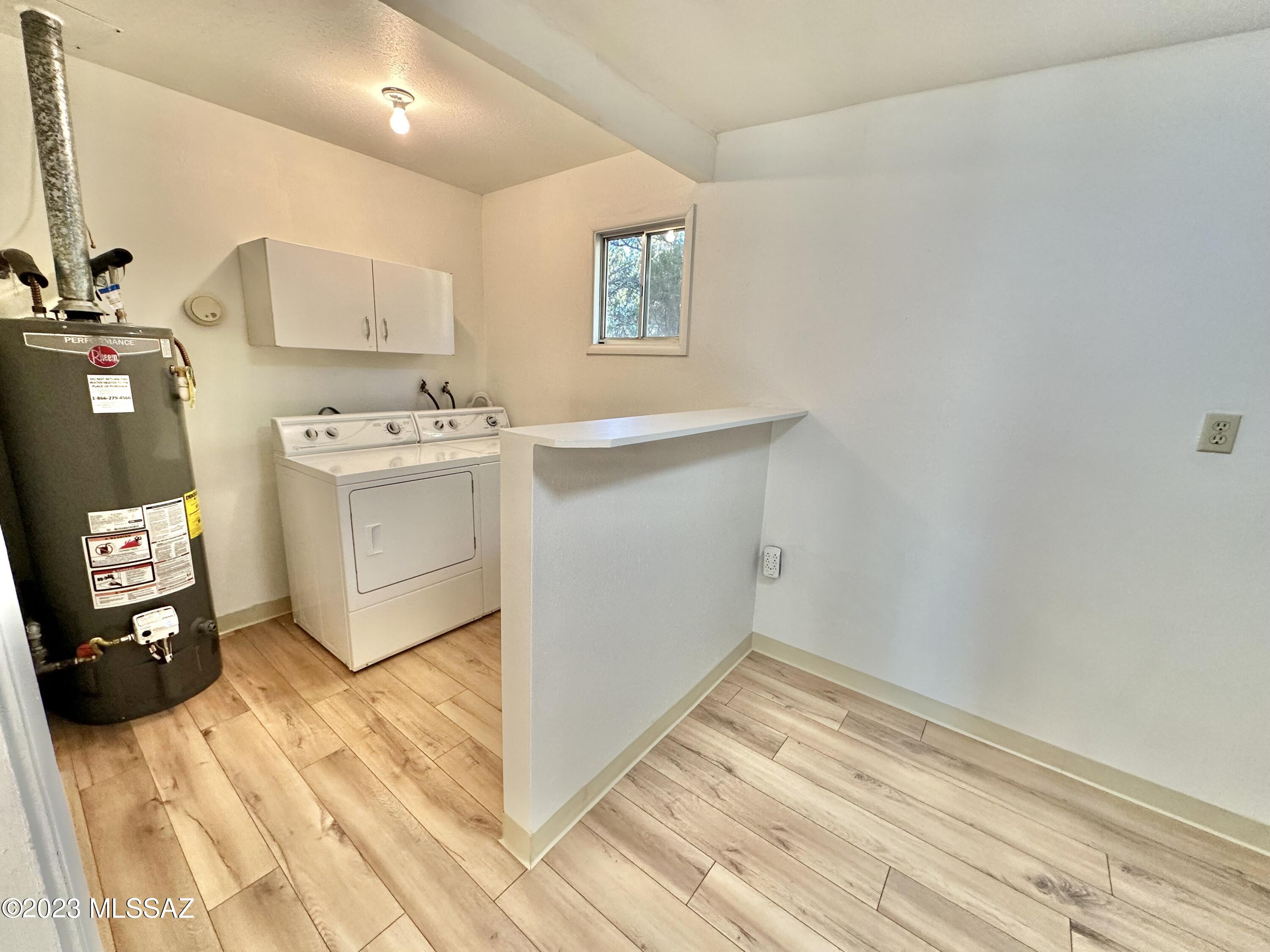 1905 W Paseo Redondo