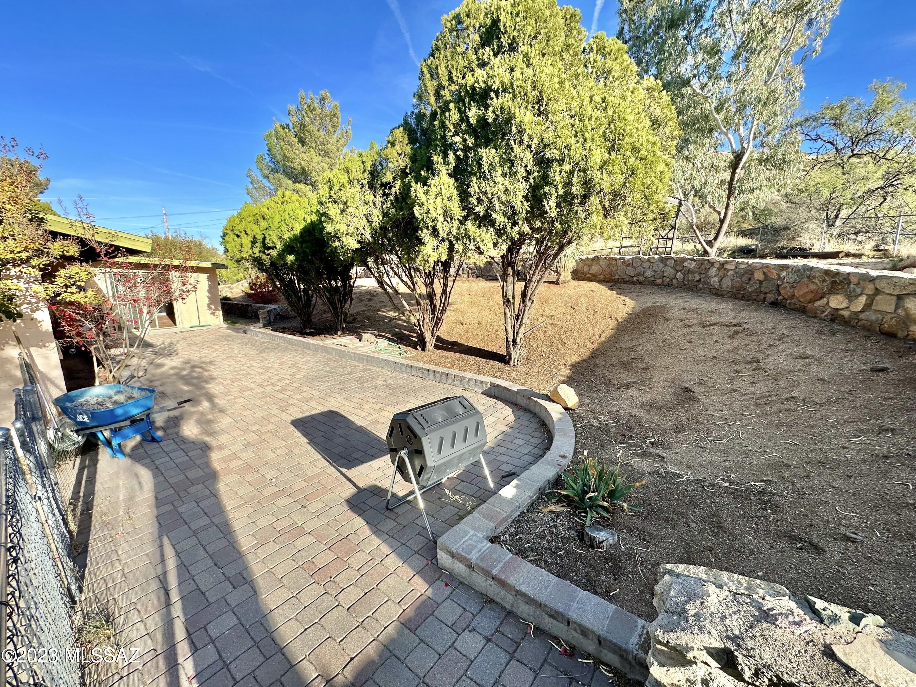 1905 W Paseo Redondo