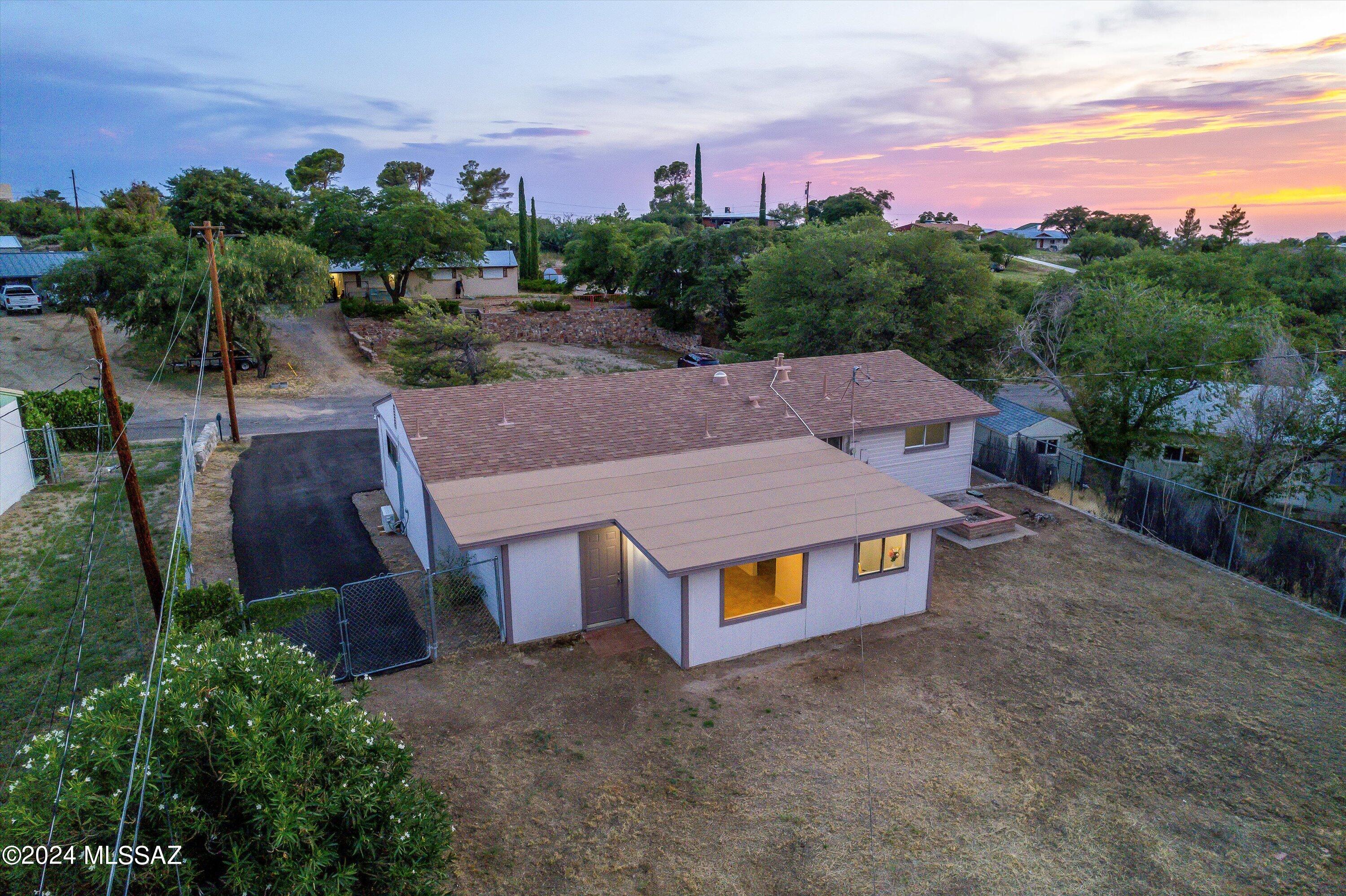 465 N Chaparral Street