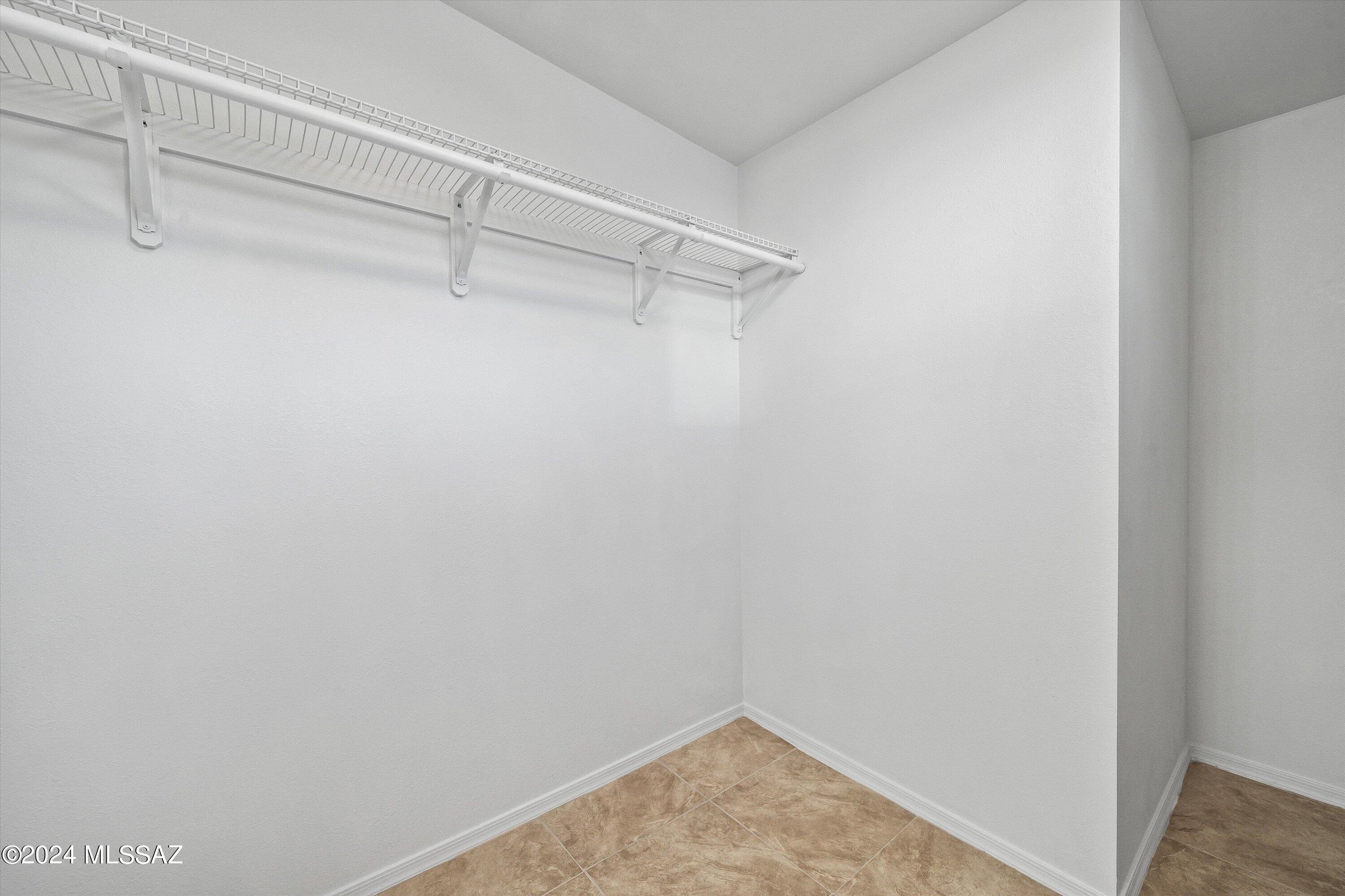 465 N Chaparral Street