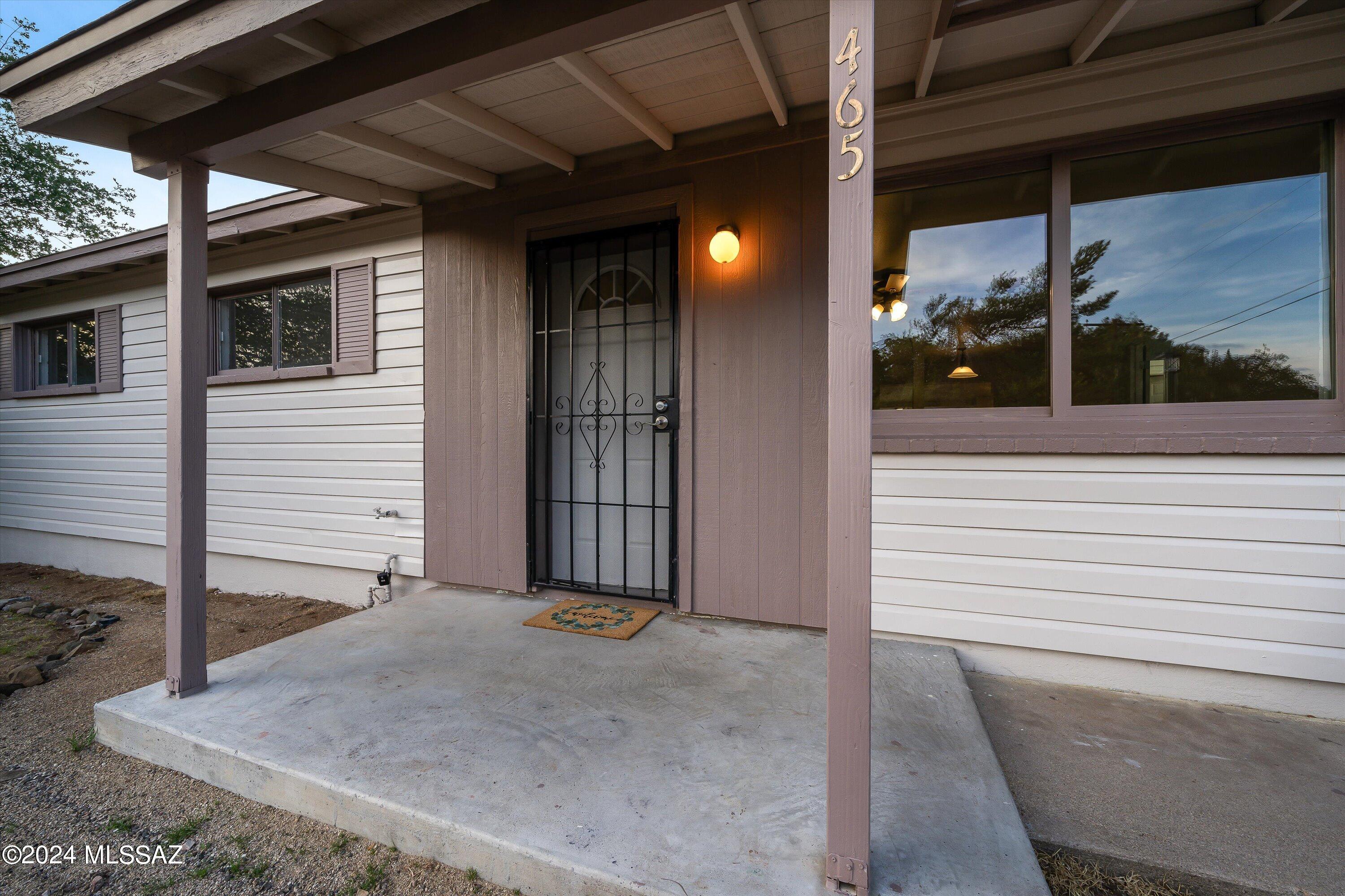 465 N Chaparral Street