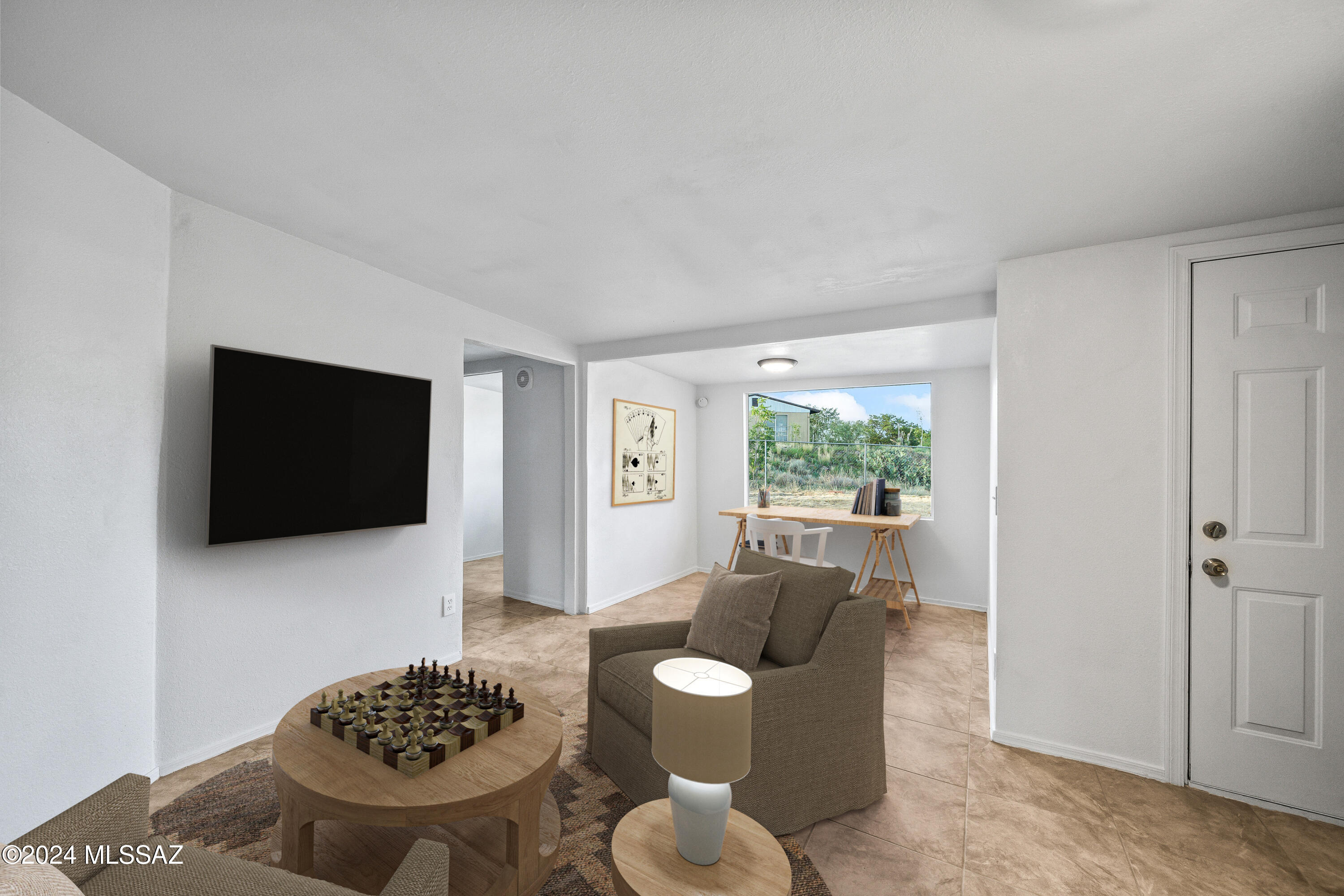 465 N Chaparral Street