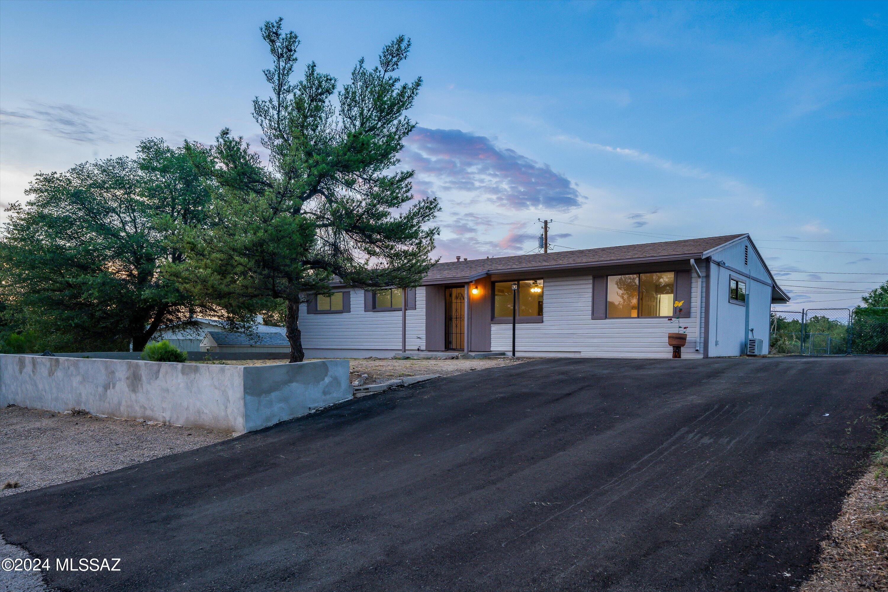 Top Arizona Real Estate Agents Oracle Land & Homes