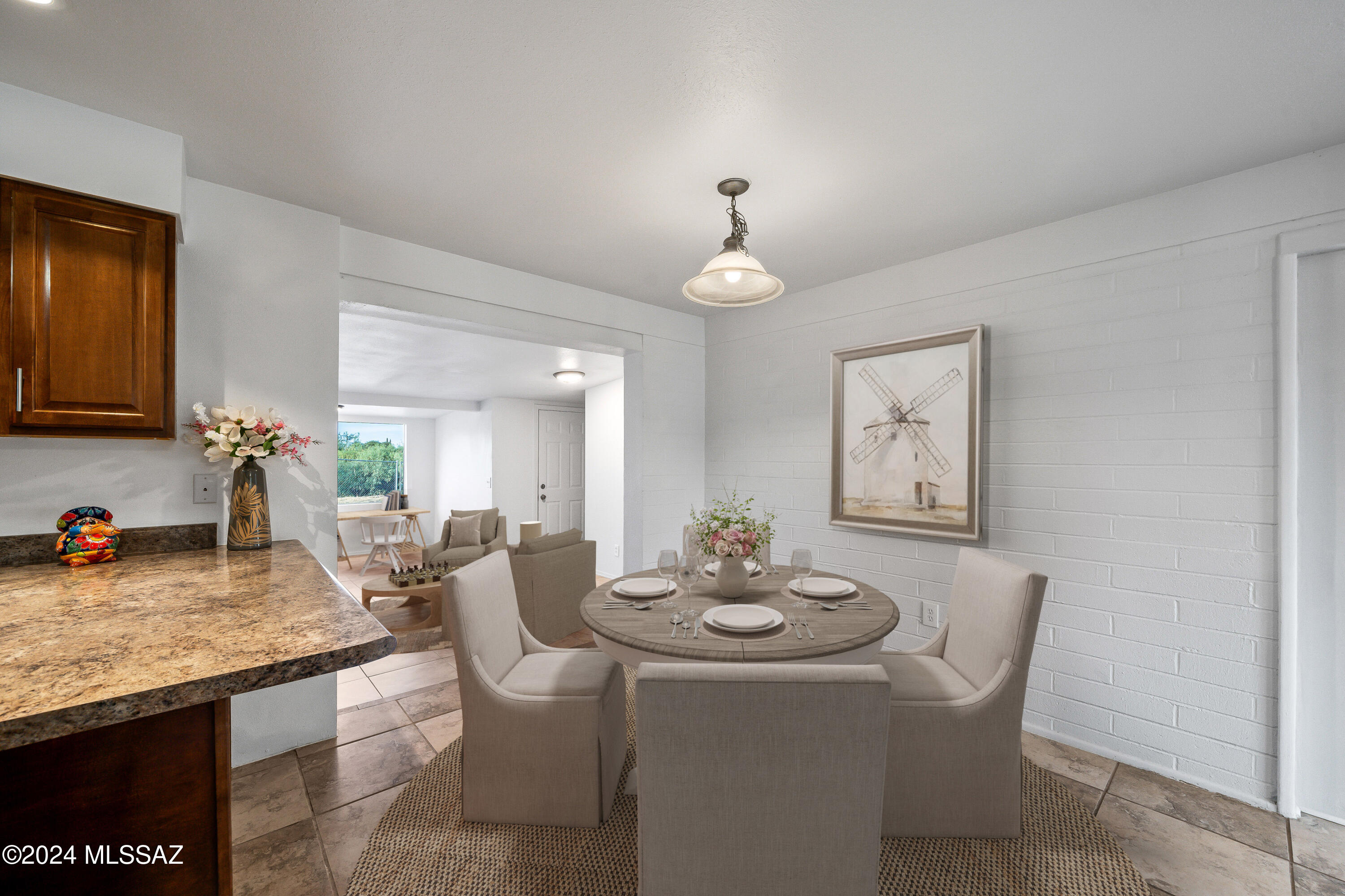 465 N Chaparral Street