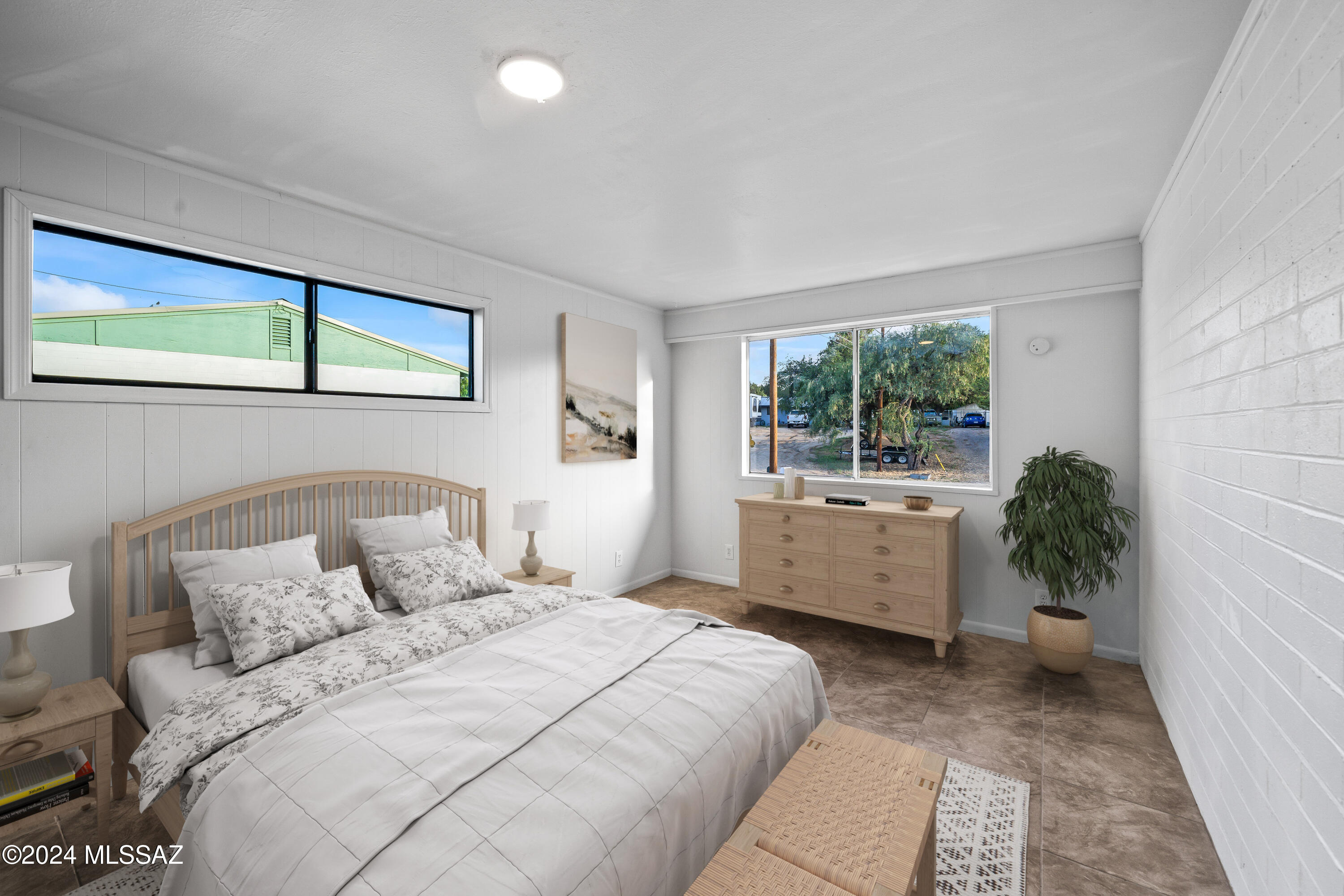 465 N Chaparral Street