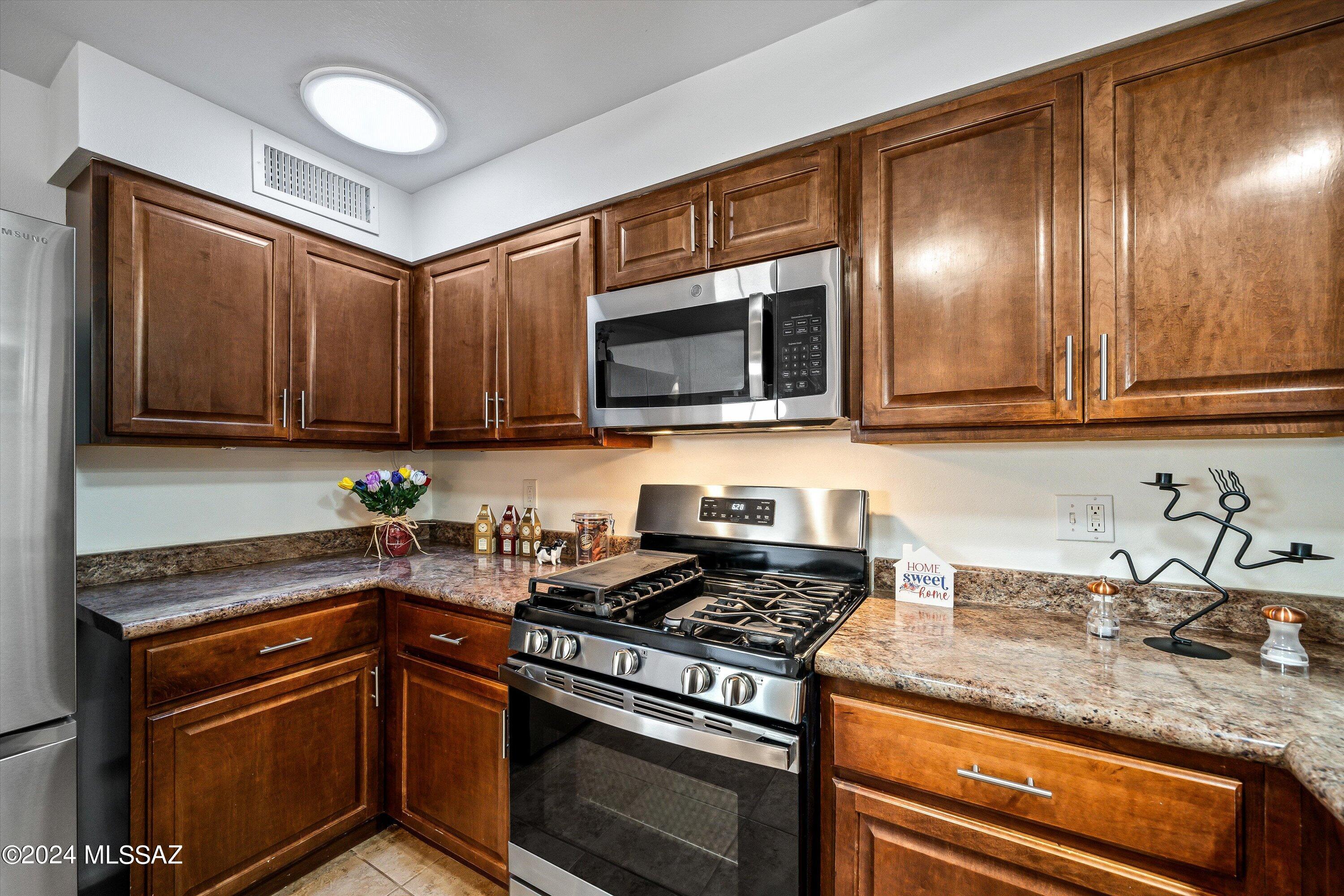 465 N Chaparral Street