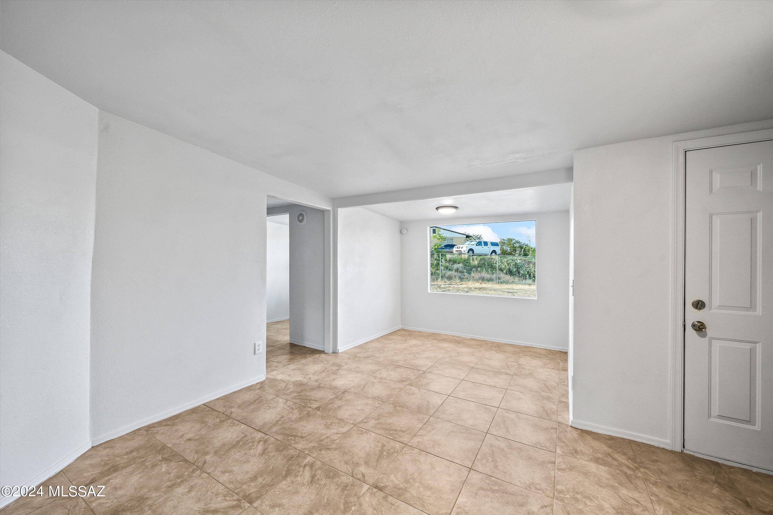 465 N Chaparral Street