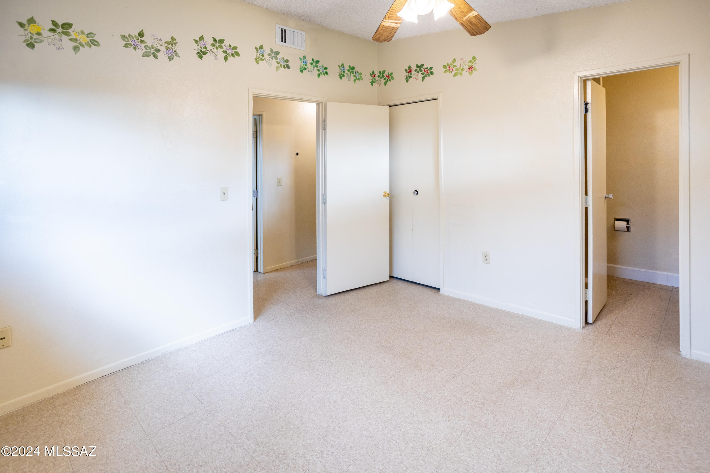 206 E Avenue H Avenue