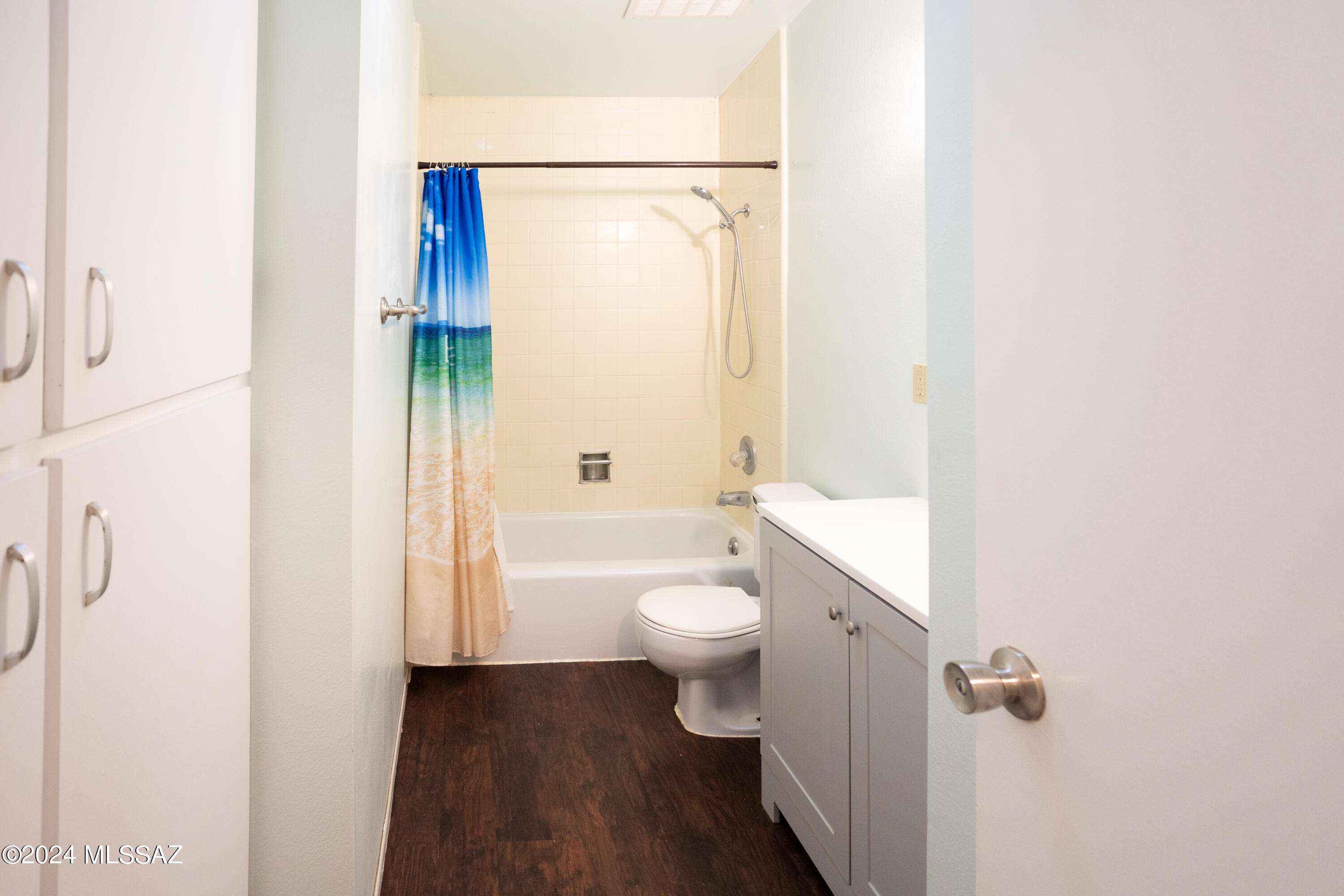 206 E Avenue H Avenue