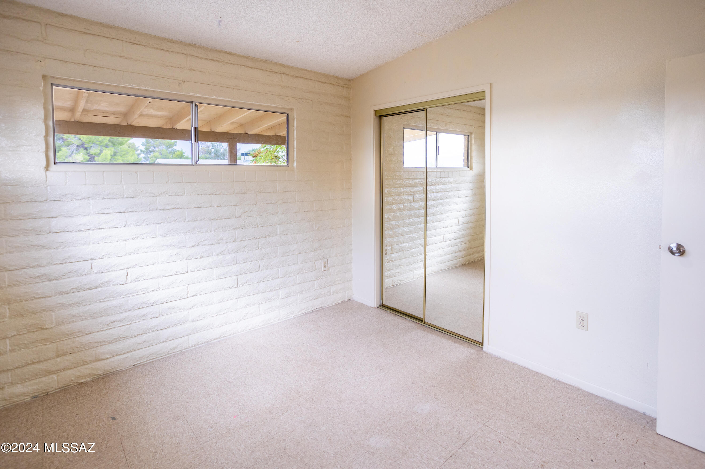 206 E Avenue H Avenue