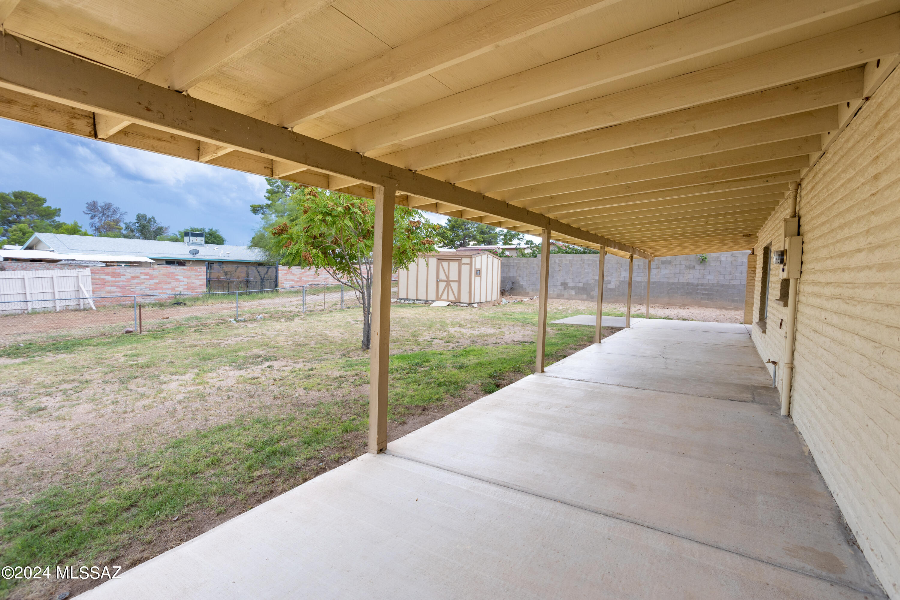 206 E Avenue H Avenue