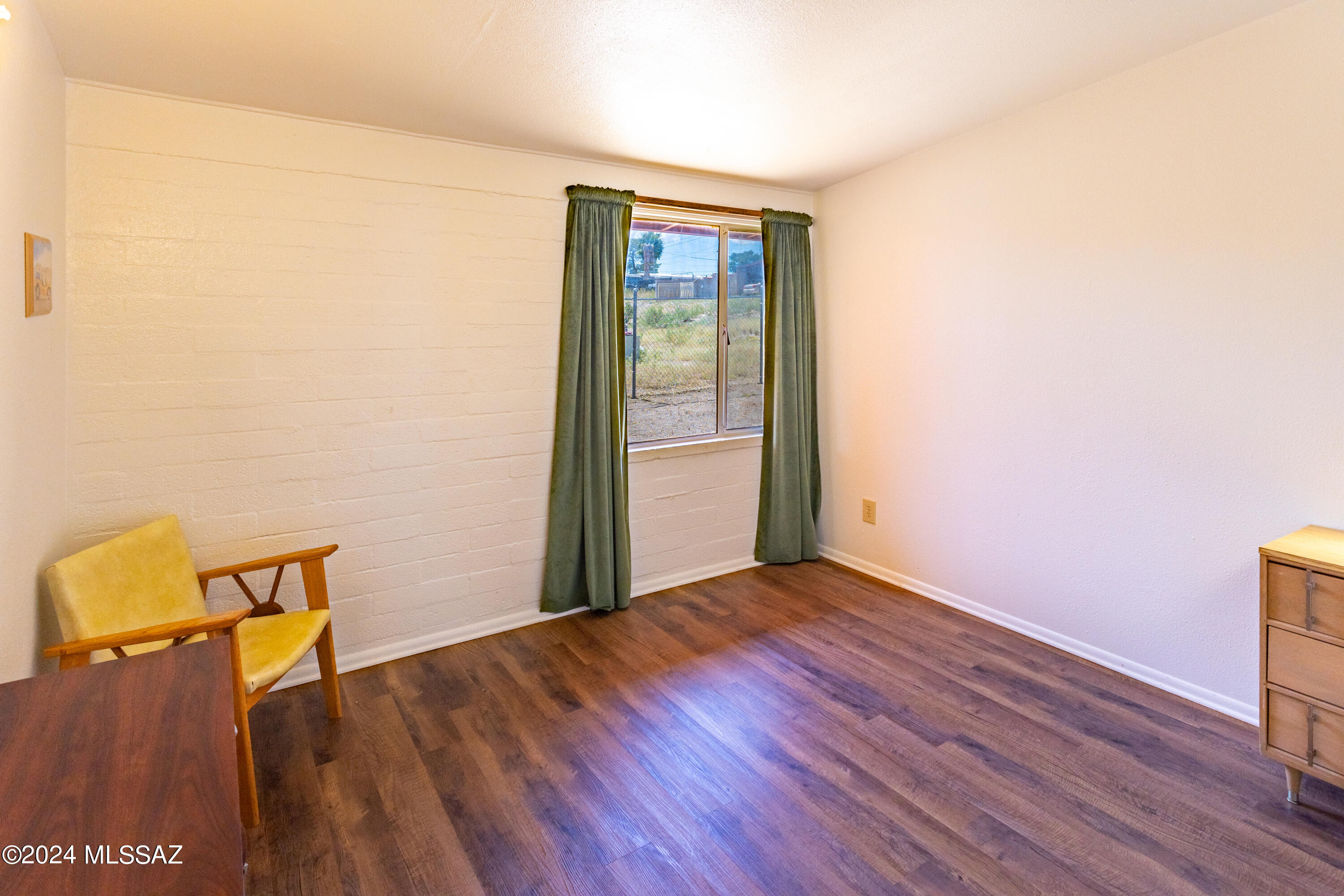 232 S Ave B