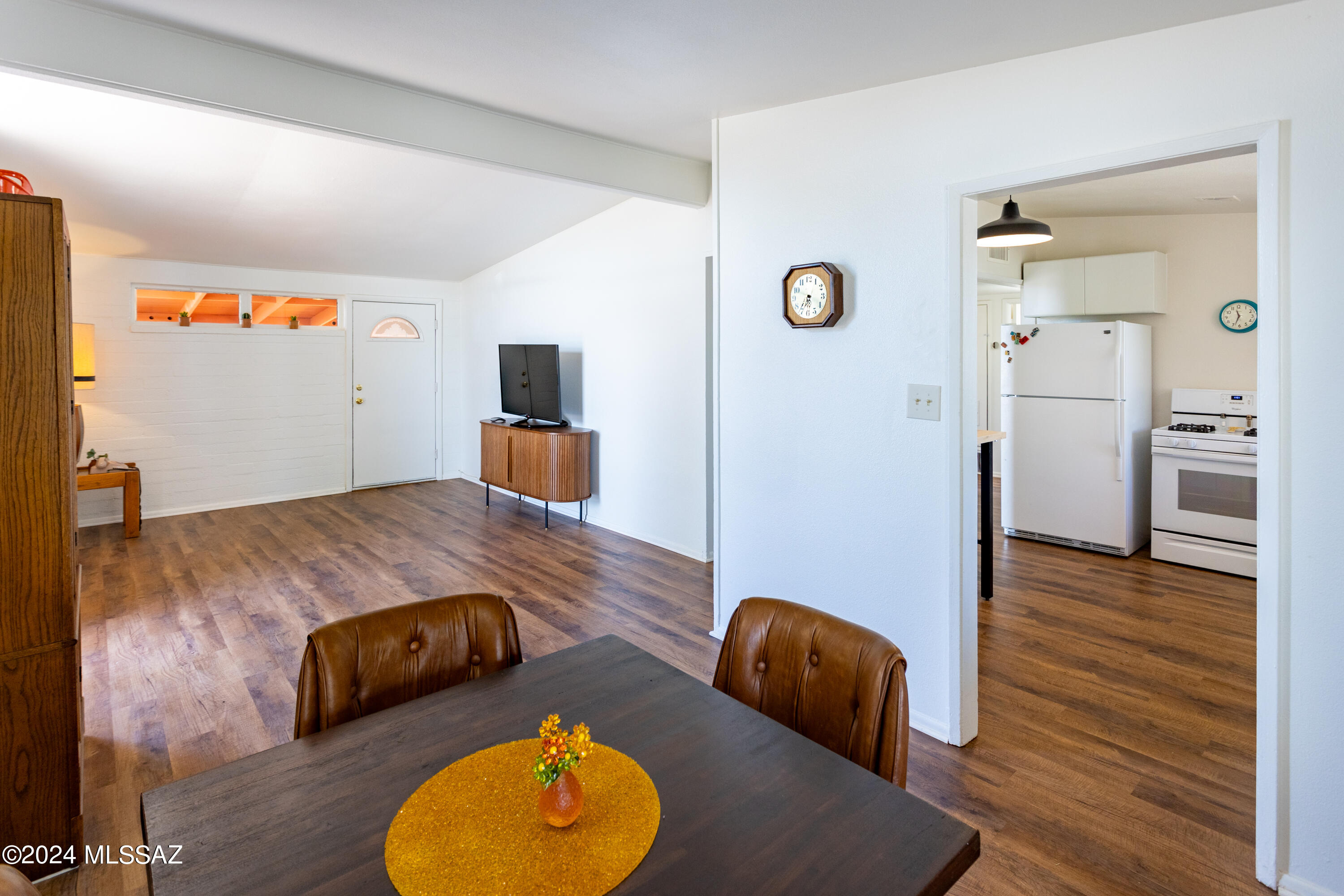 232 S Ave B