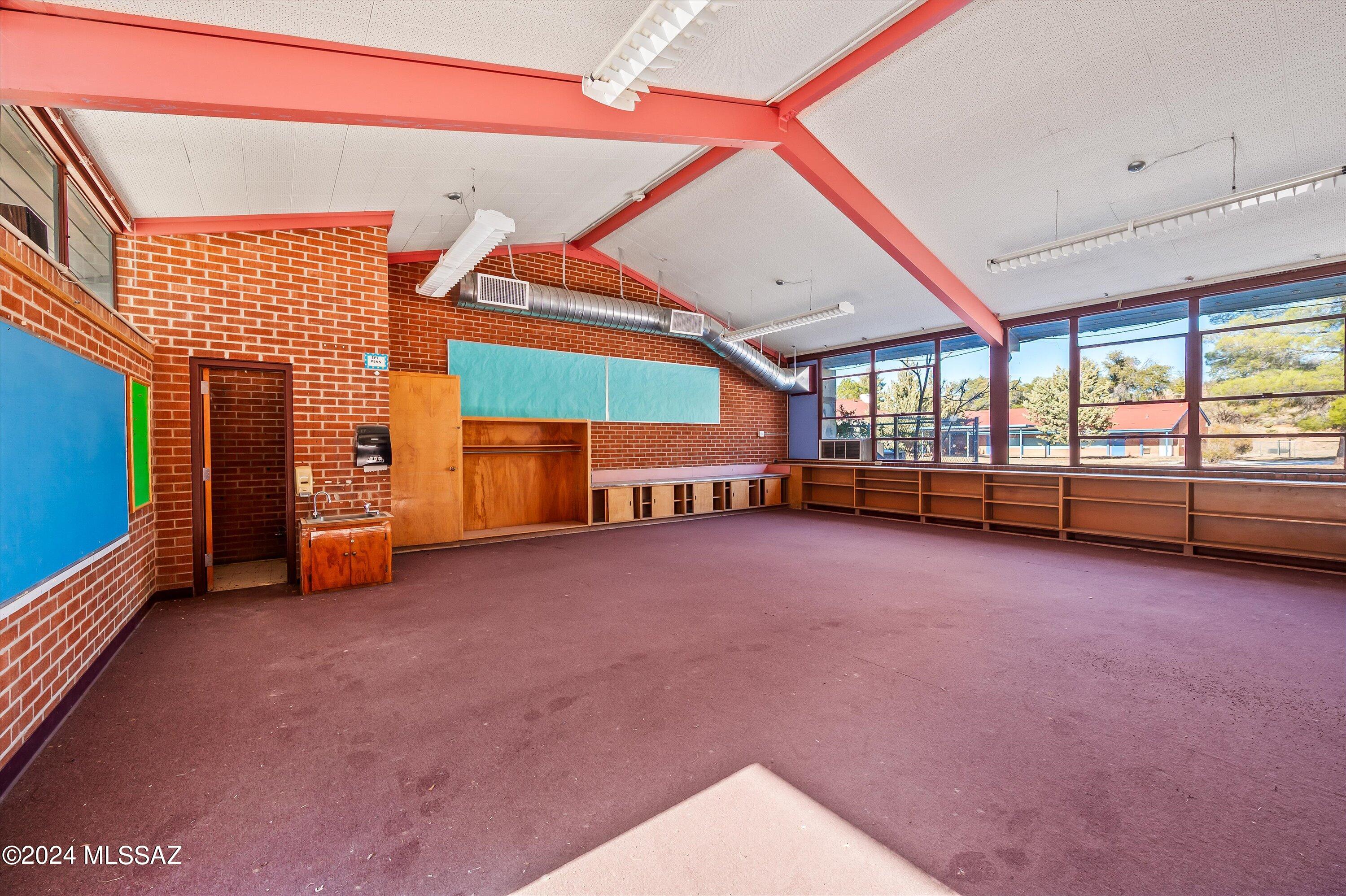 725 N Carpenter Drive