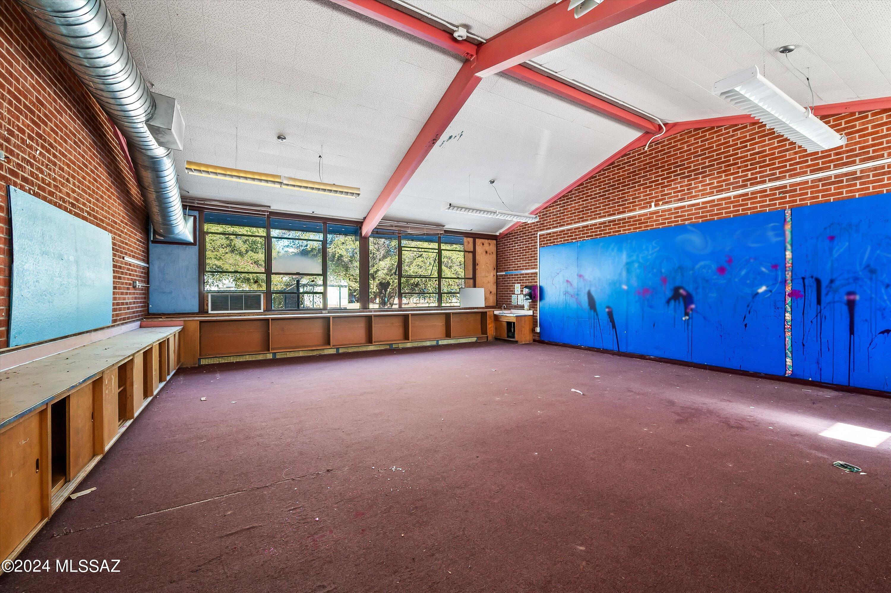 725 N Carpenter Drive