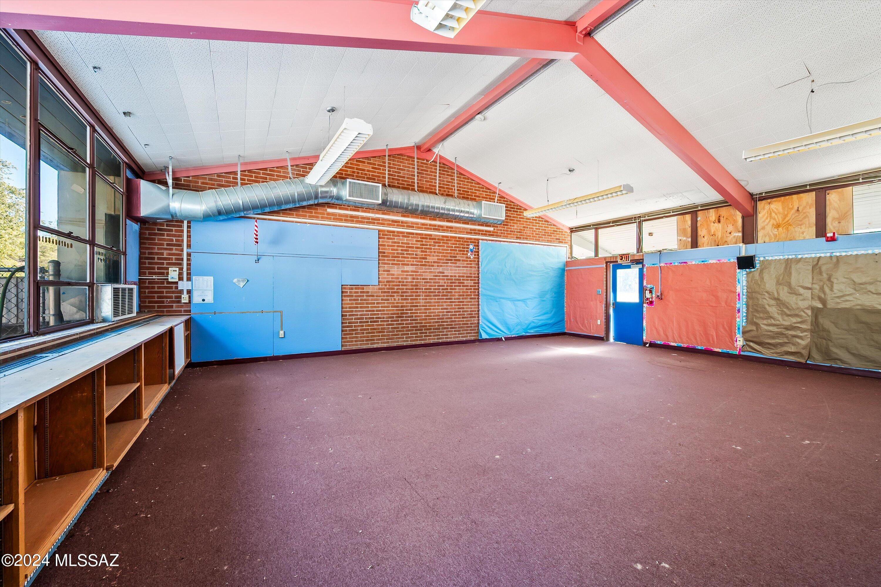 725 N Carpenter Drive