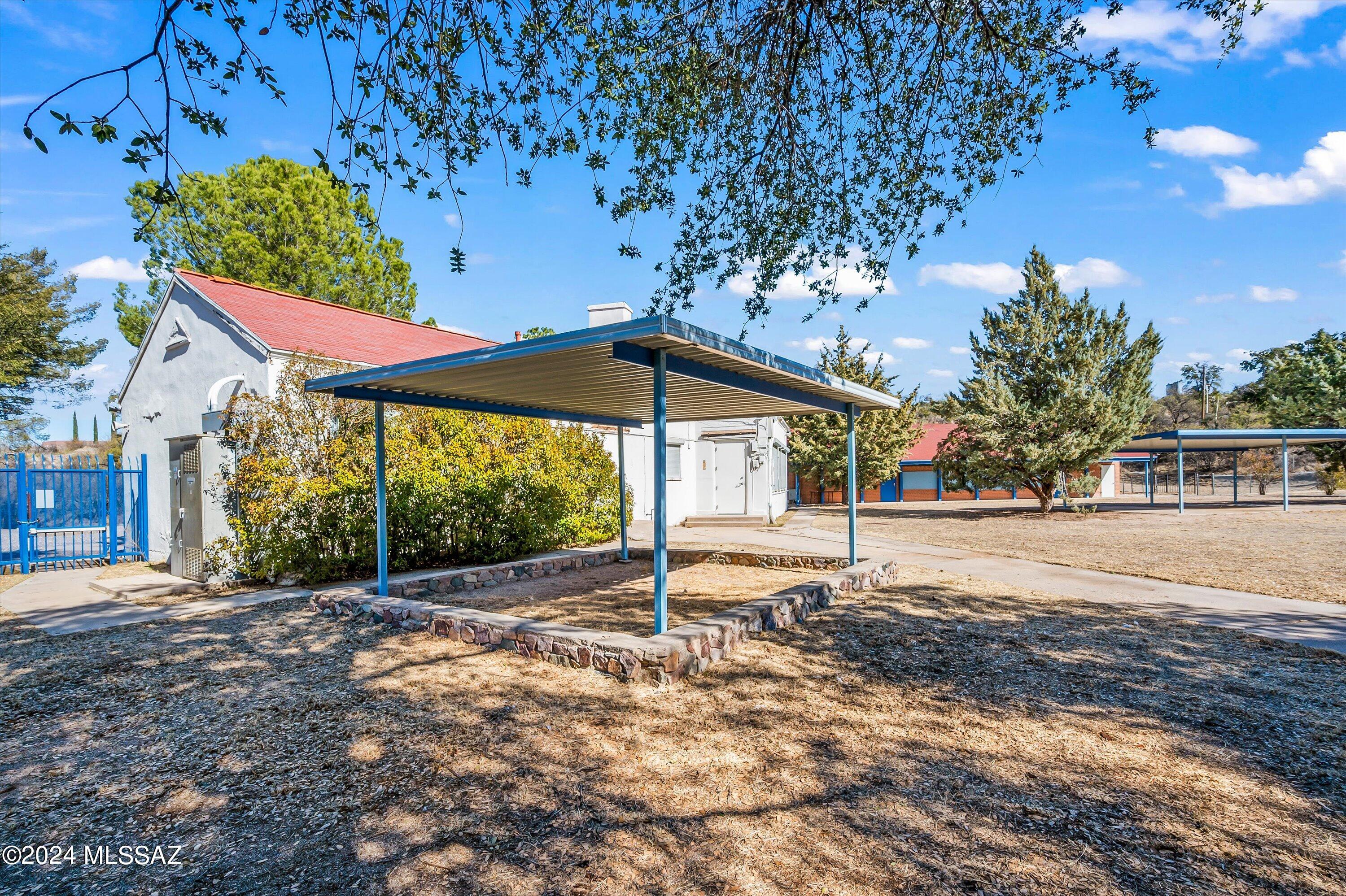 725 N Carpenter Drive