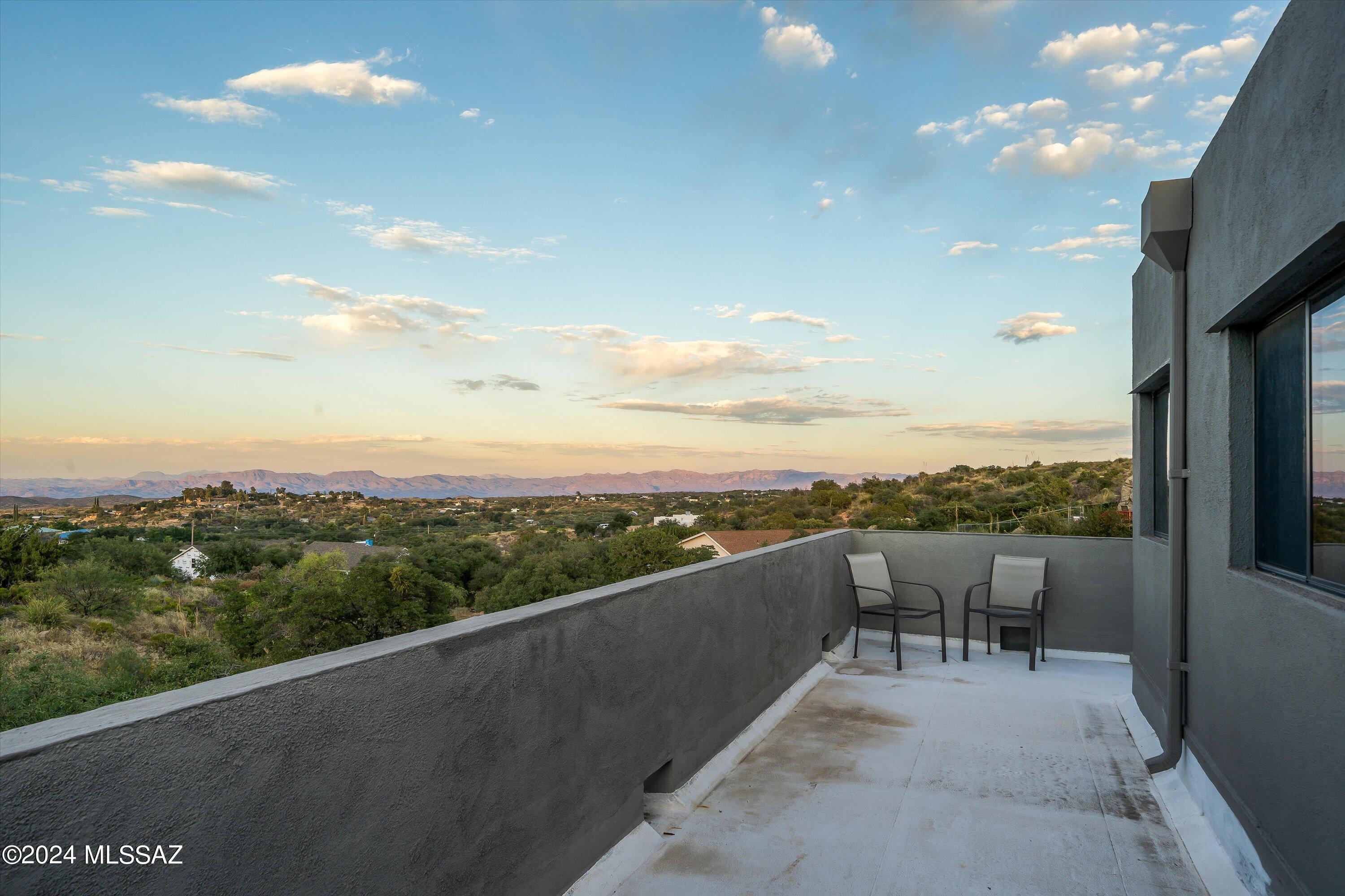 913 N Two O'clock Hill Road