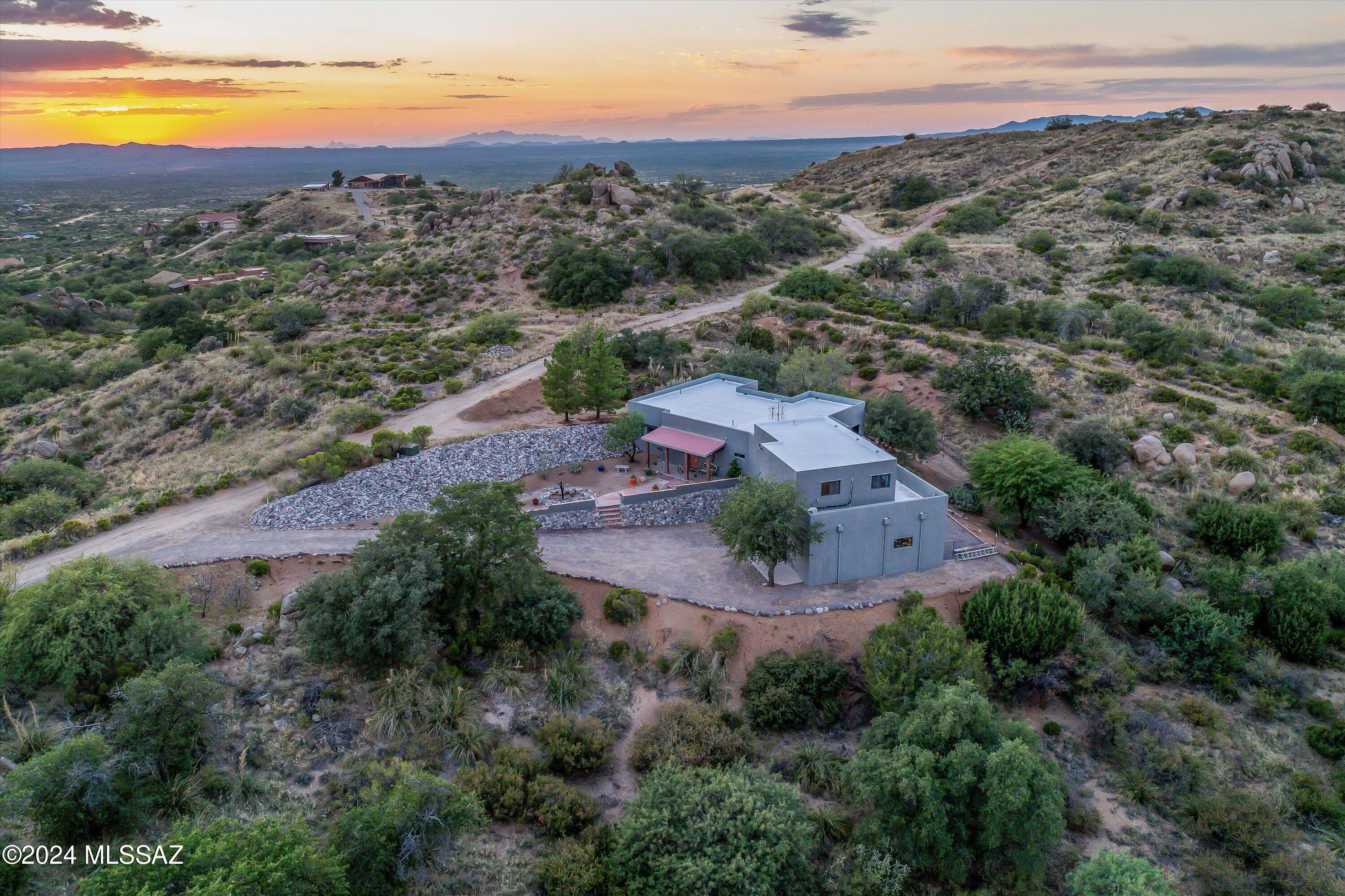 913 N Two O'clock Hill Road