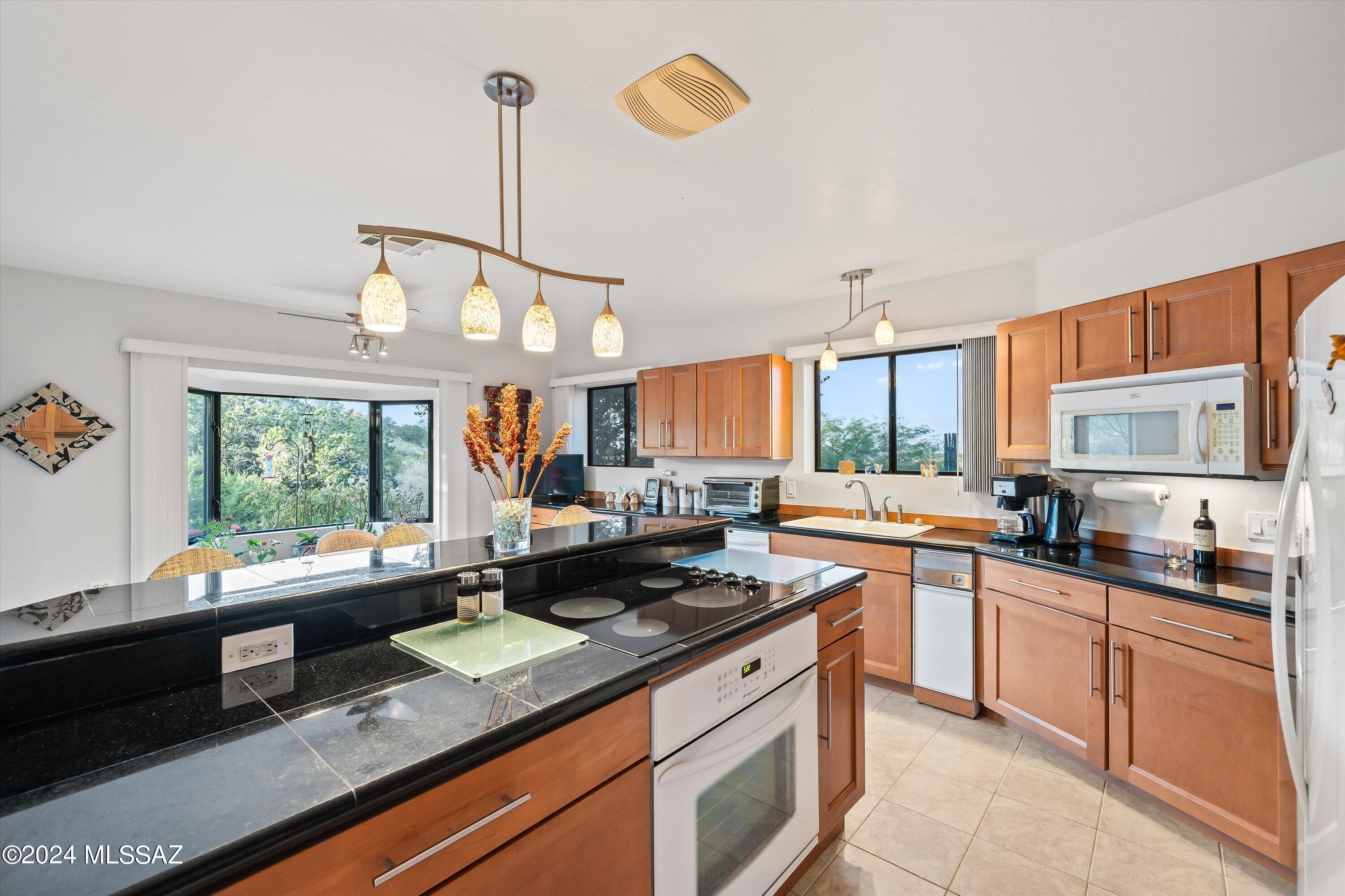 913 N Two O'clock Hill Road